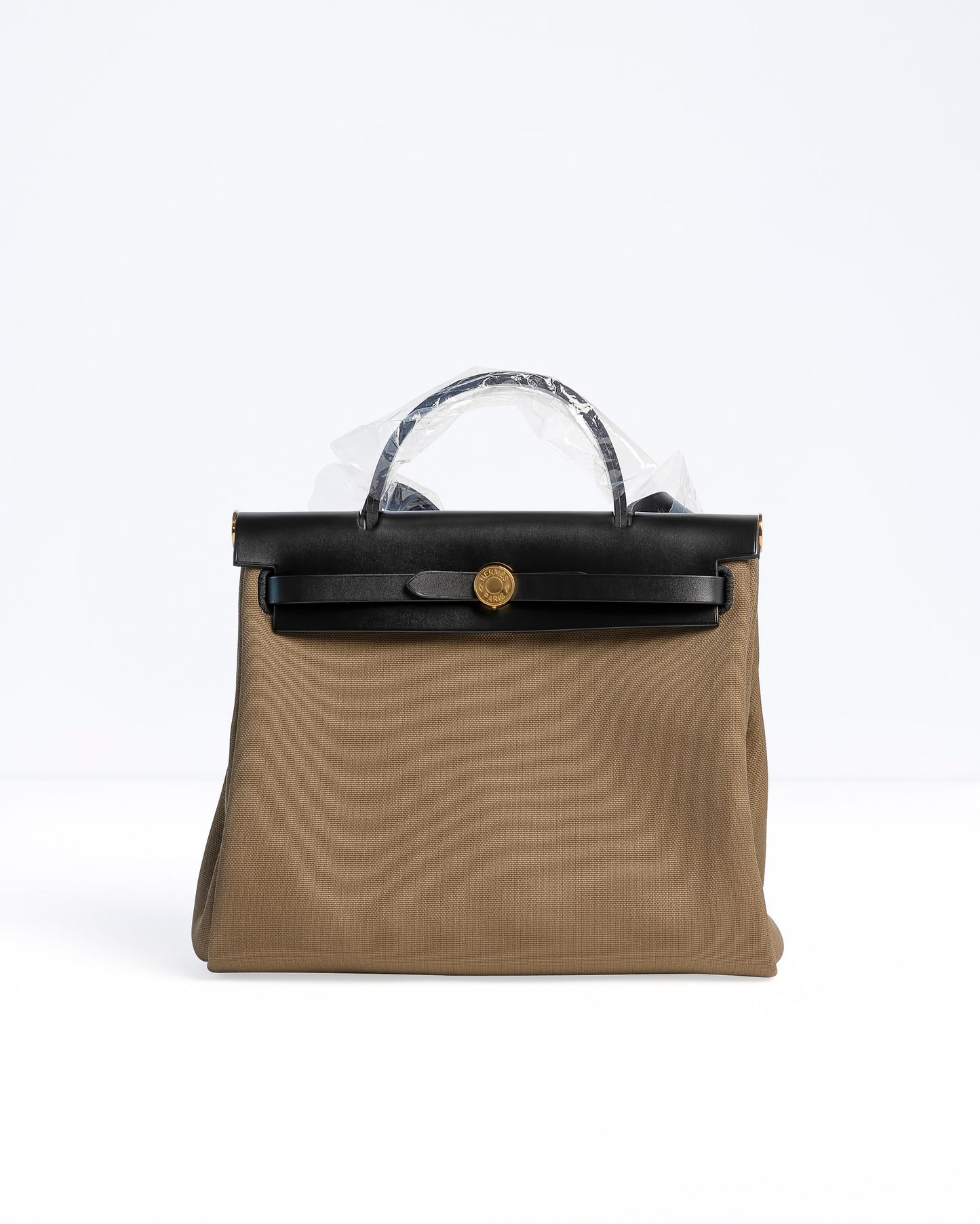 Herbag Zip 31 Toundra/Noir Vache Hunter and Toile with Gold Hardware