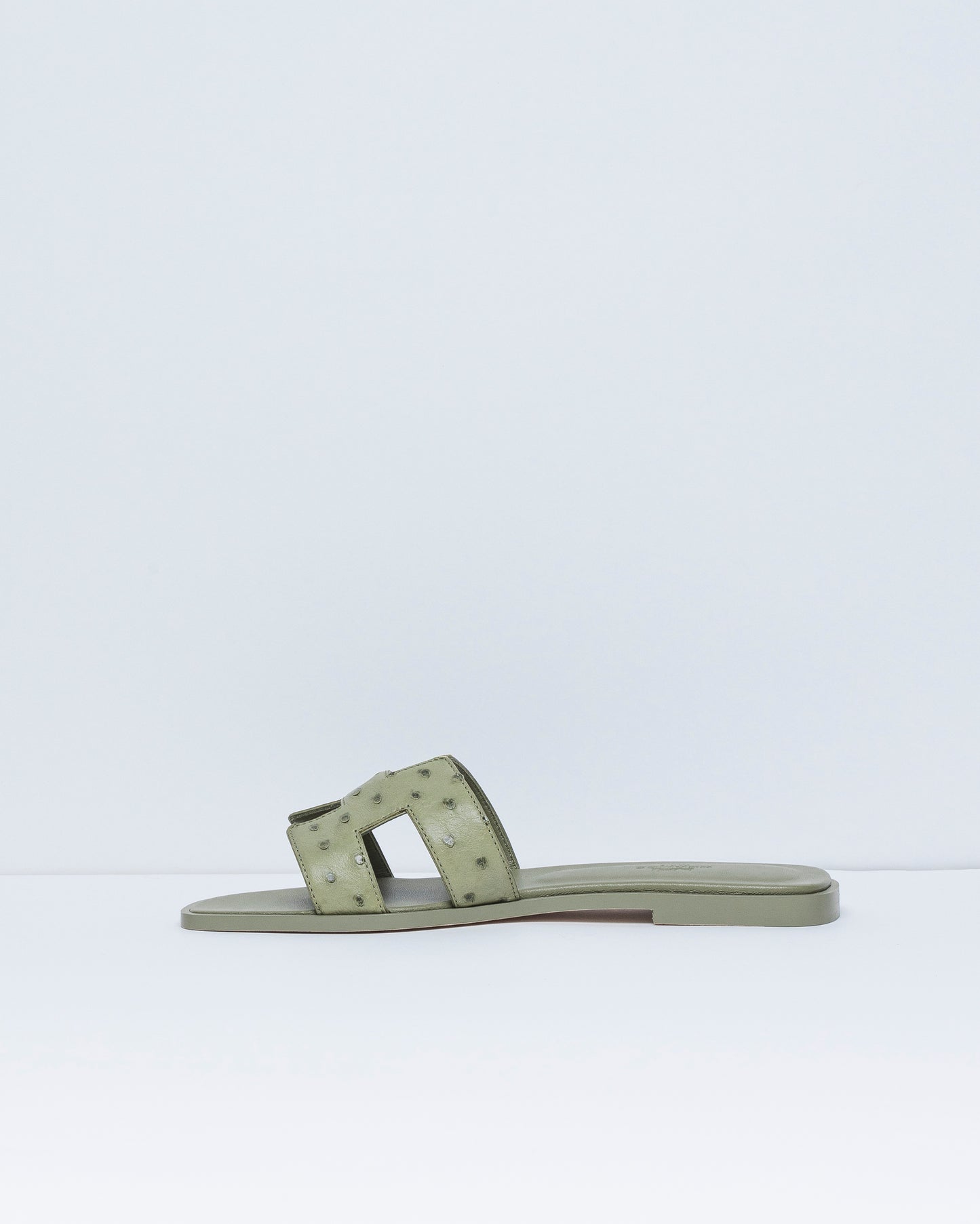 Oran Sandal in Vert Celadon Ostrich Leather