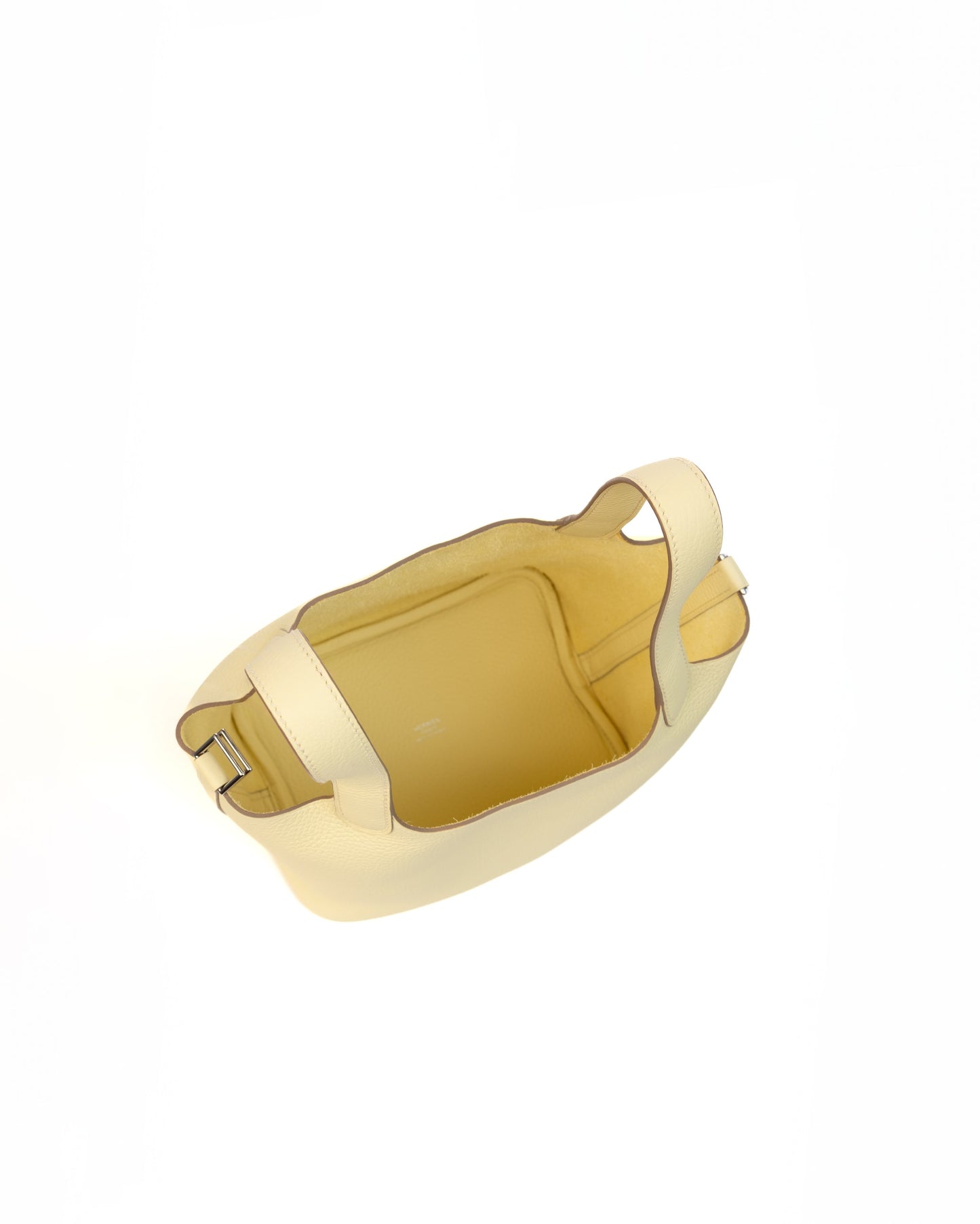 Picotin 18 Jaune Milton in Taurillon Clemence Leather with Palladium Hardware