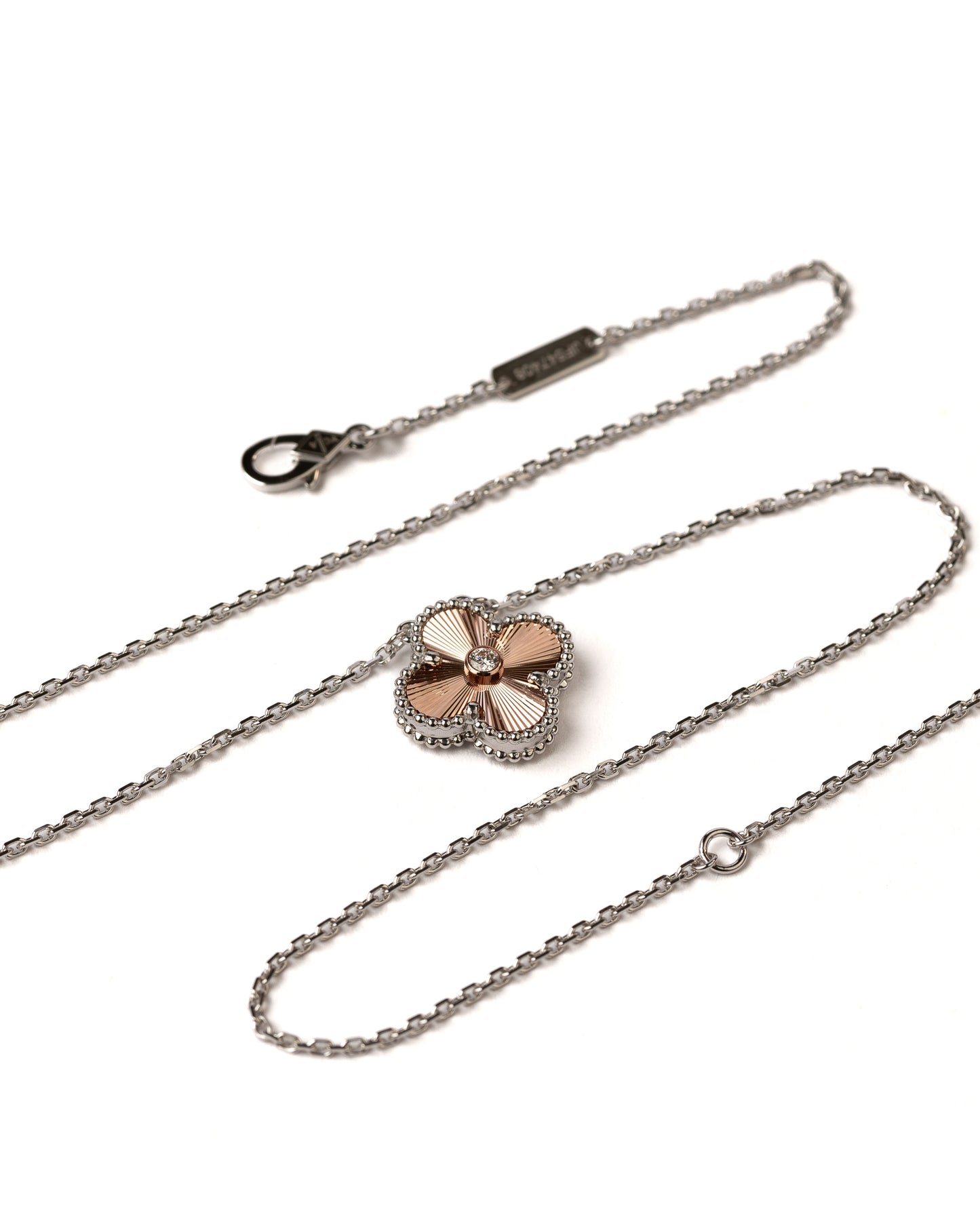 Van Cleef & Arpels 2024 Holiday Pendant