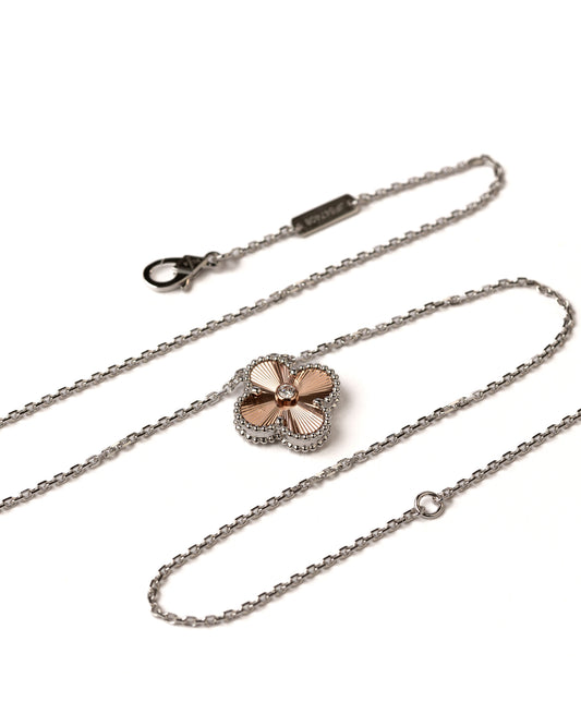 Van Cleef & Arpels 2024 Holiday Pendant