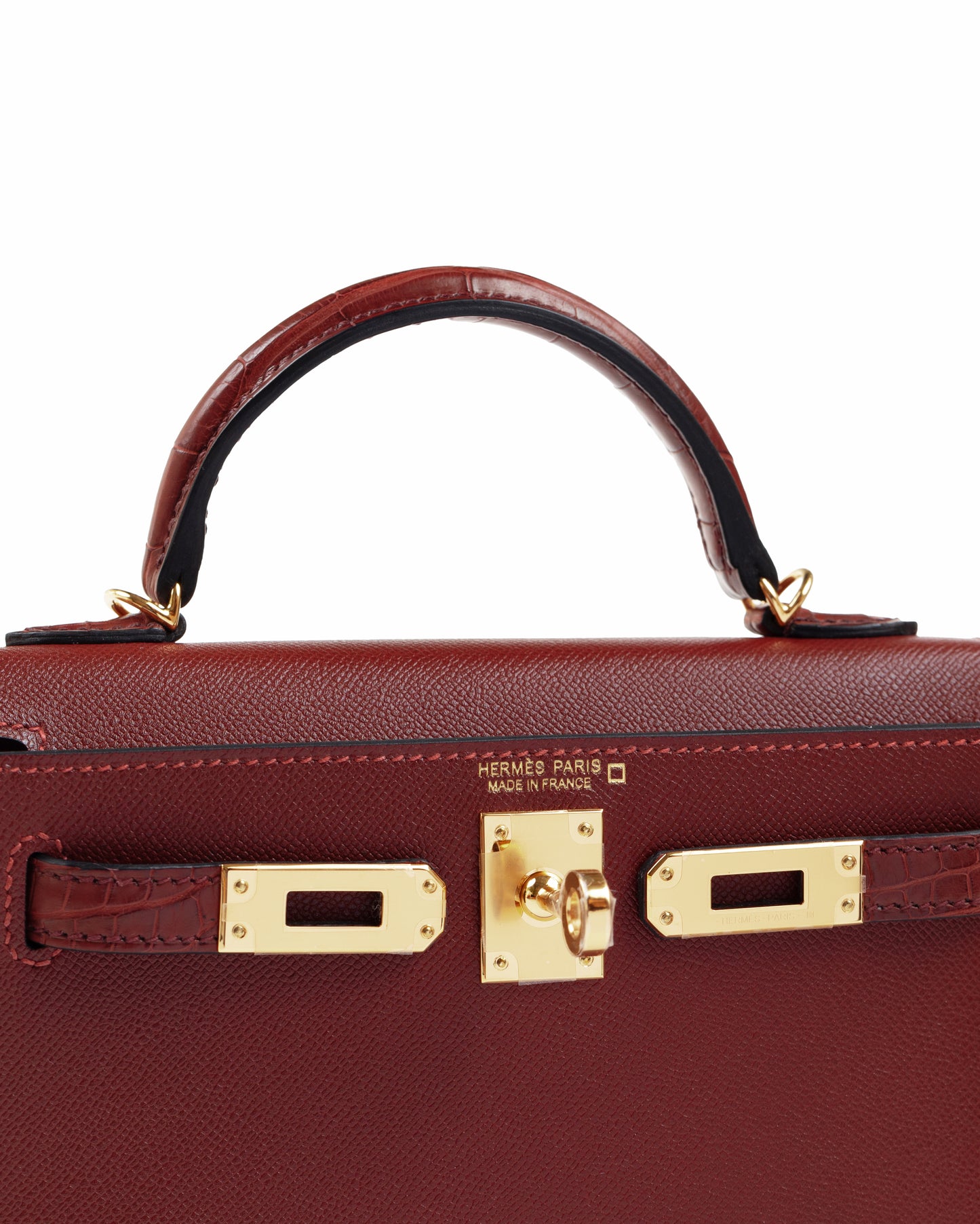 Kelly 20 Sellier Rouge H in Veau Madame Leather and Matte Alligator Touch with Gold Hardware