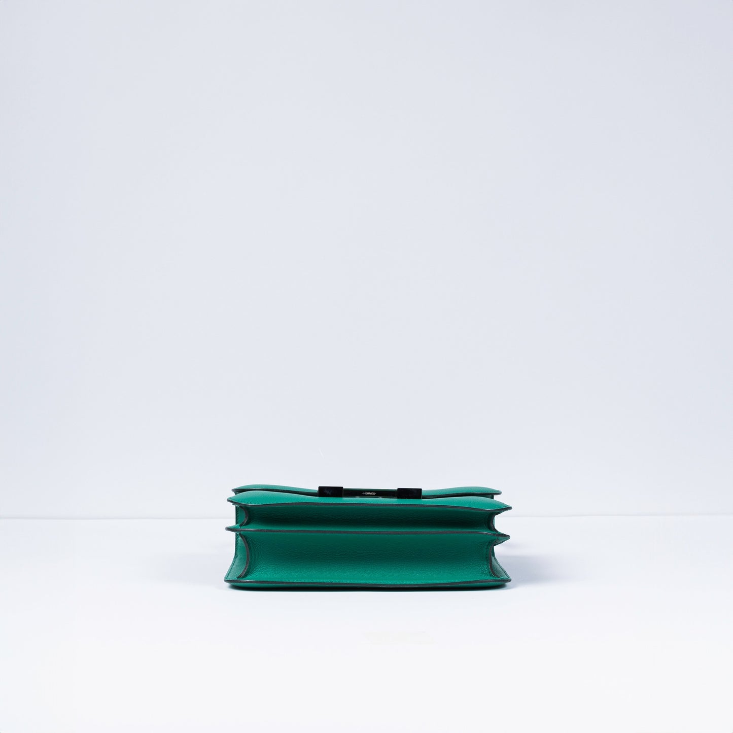 Constance 24 Vert Vertigo in Evercolour leather with Palladium Hardware