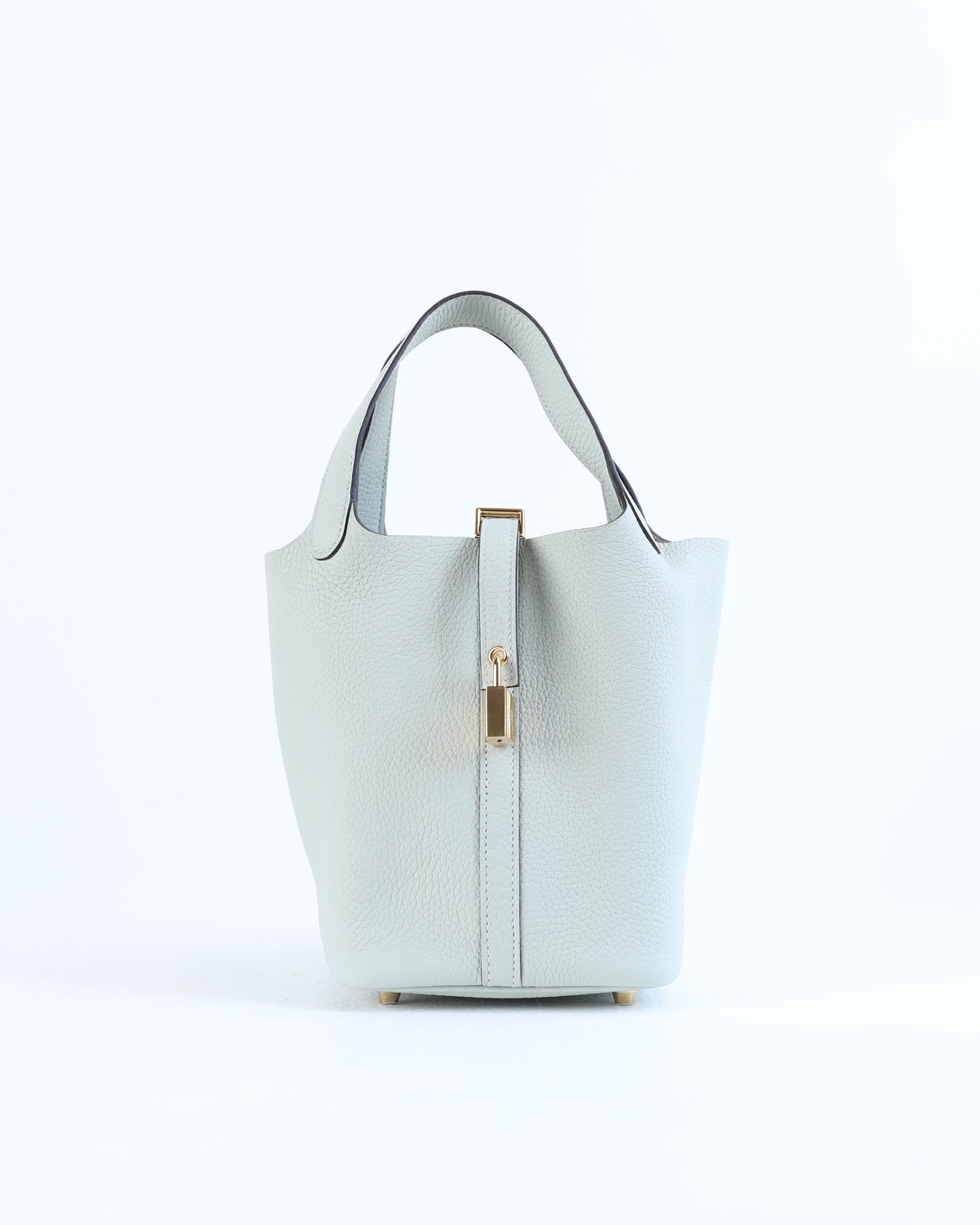 Picotin Lock 18 Gris Neve in Taurillon Clemence with Gold Hardware