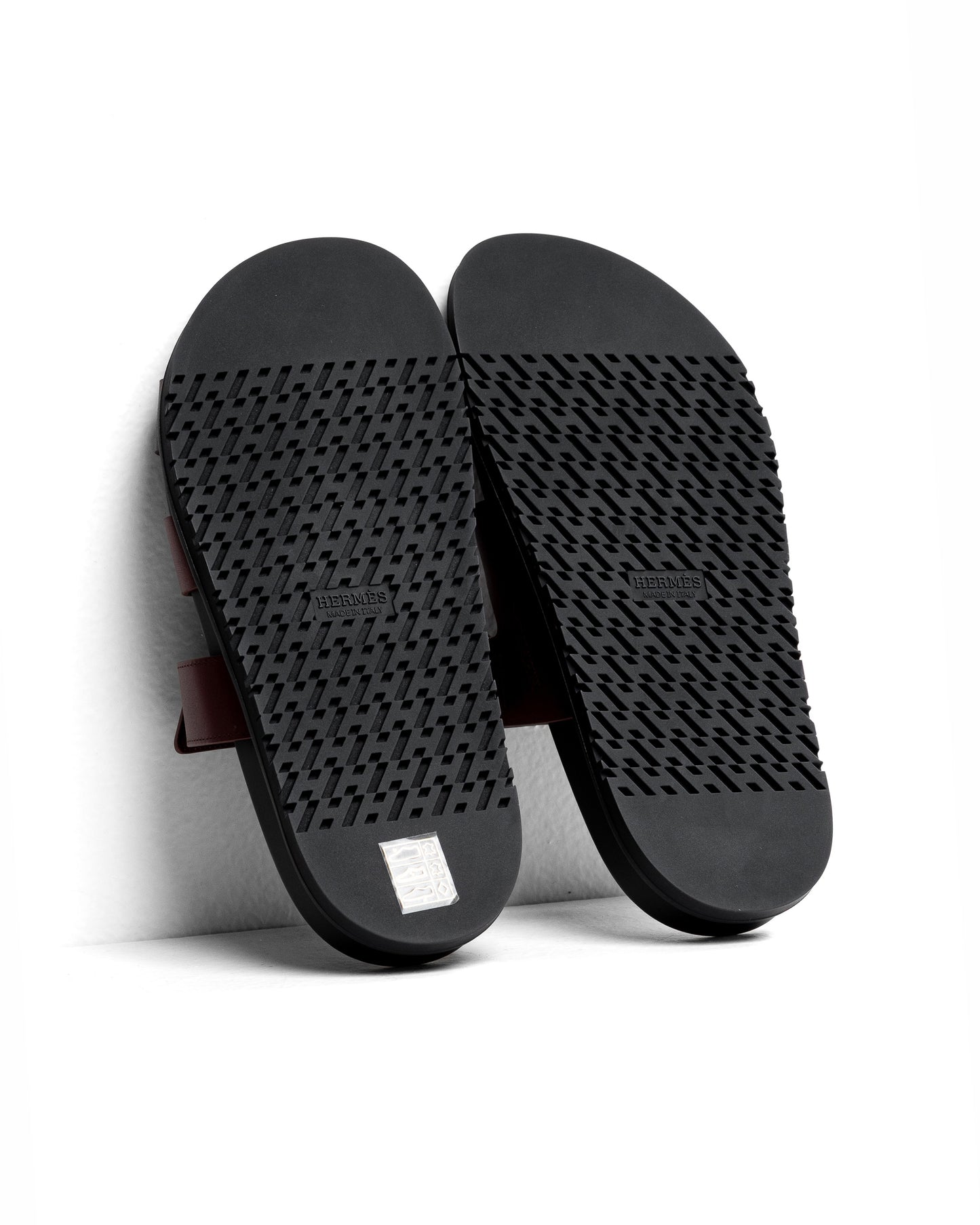 Chypre Sandals Femme Rouge H in Calfskin Leather