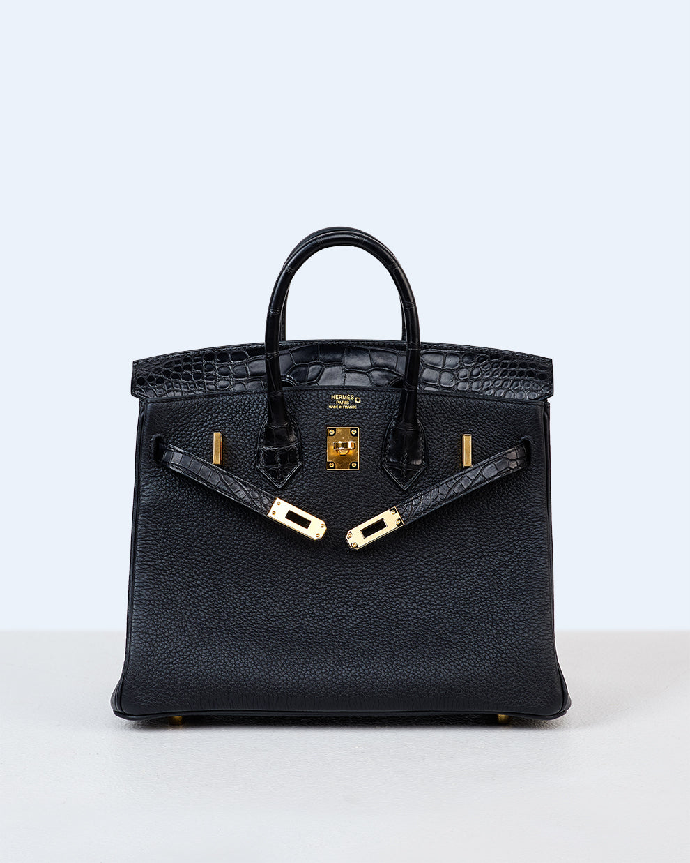 Birkin 25 Black in Togo Leather and Matte Alligator Touch with Gold Hardware