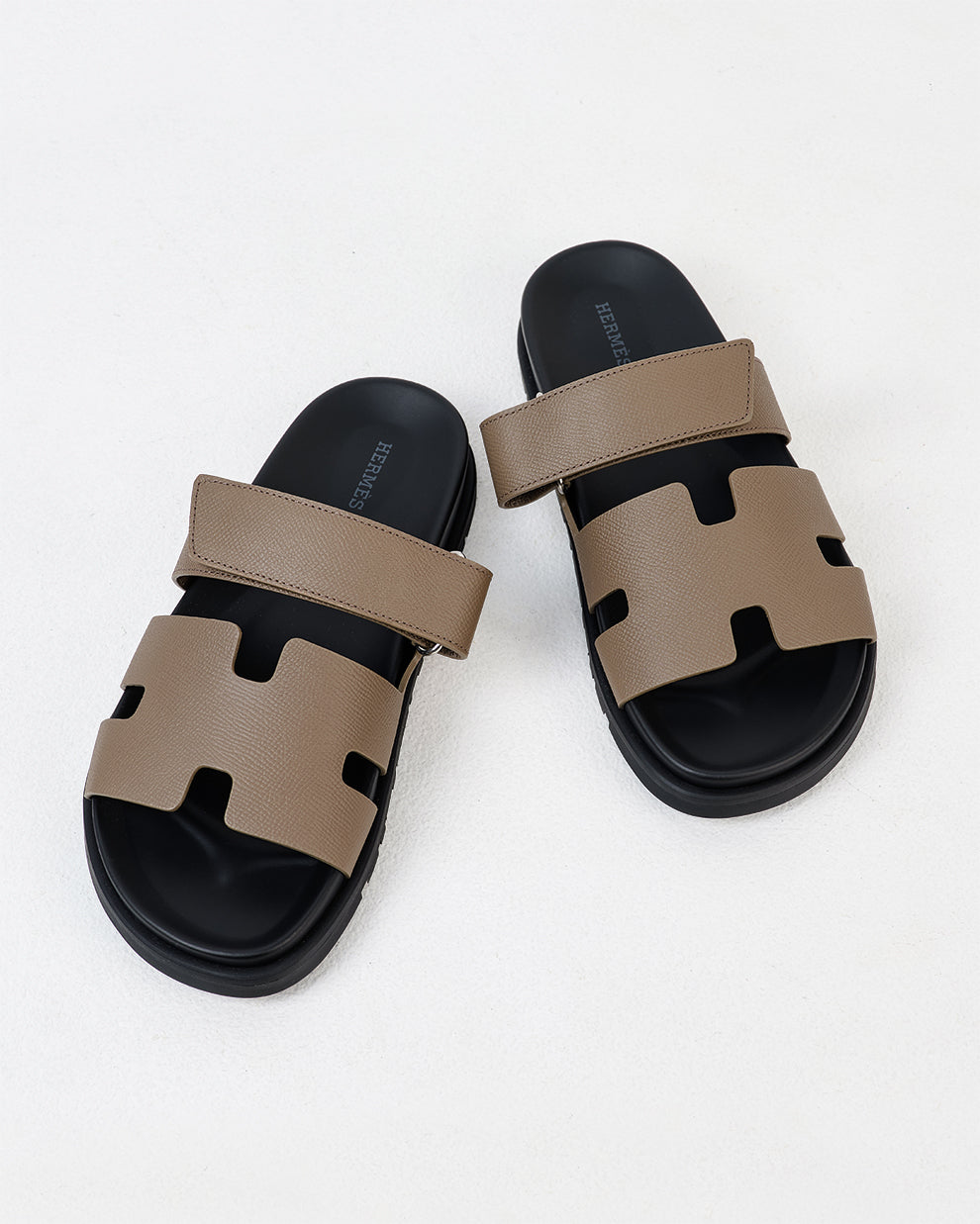 Chypre Sandal Homme Etoupe in Epsom leather