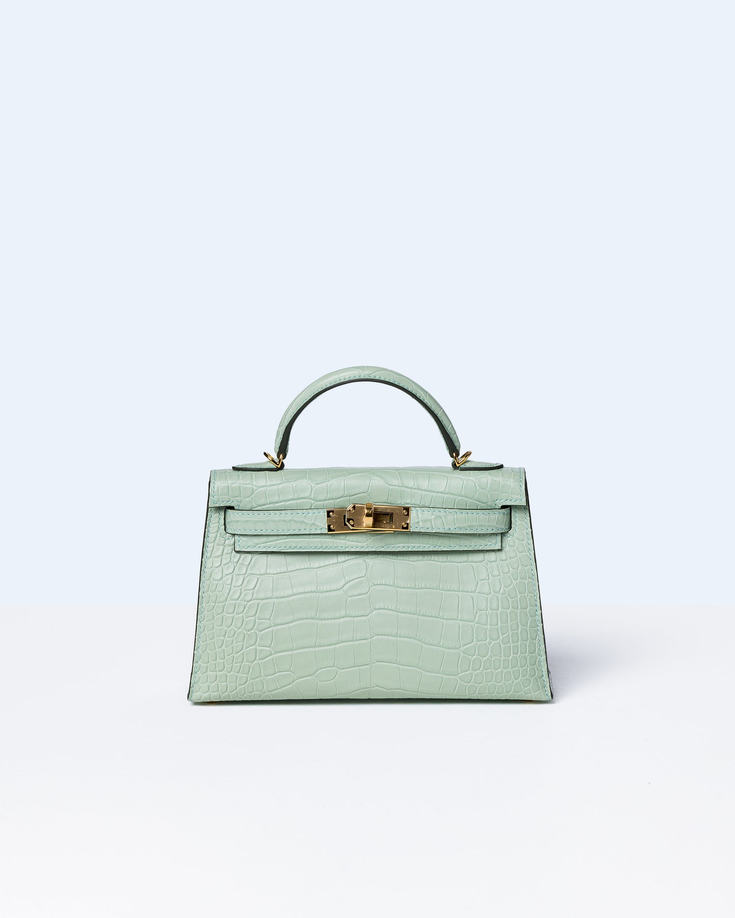 Kelly 20 Vert D'eau in Matte Alligator with Gold Hardware