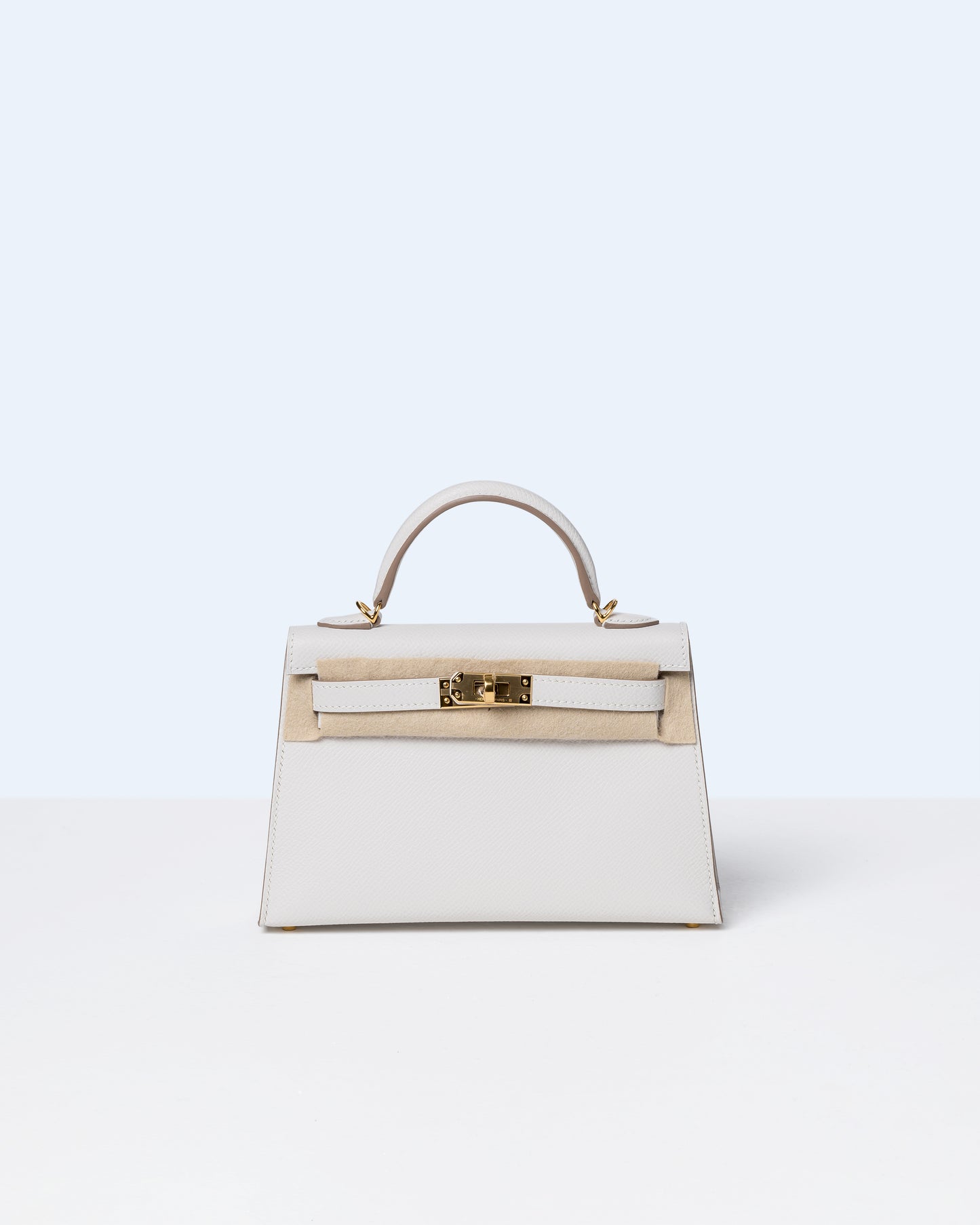 Kelly 20 Nata in Epsom Leather with Gold Hardware