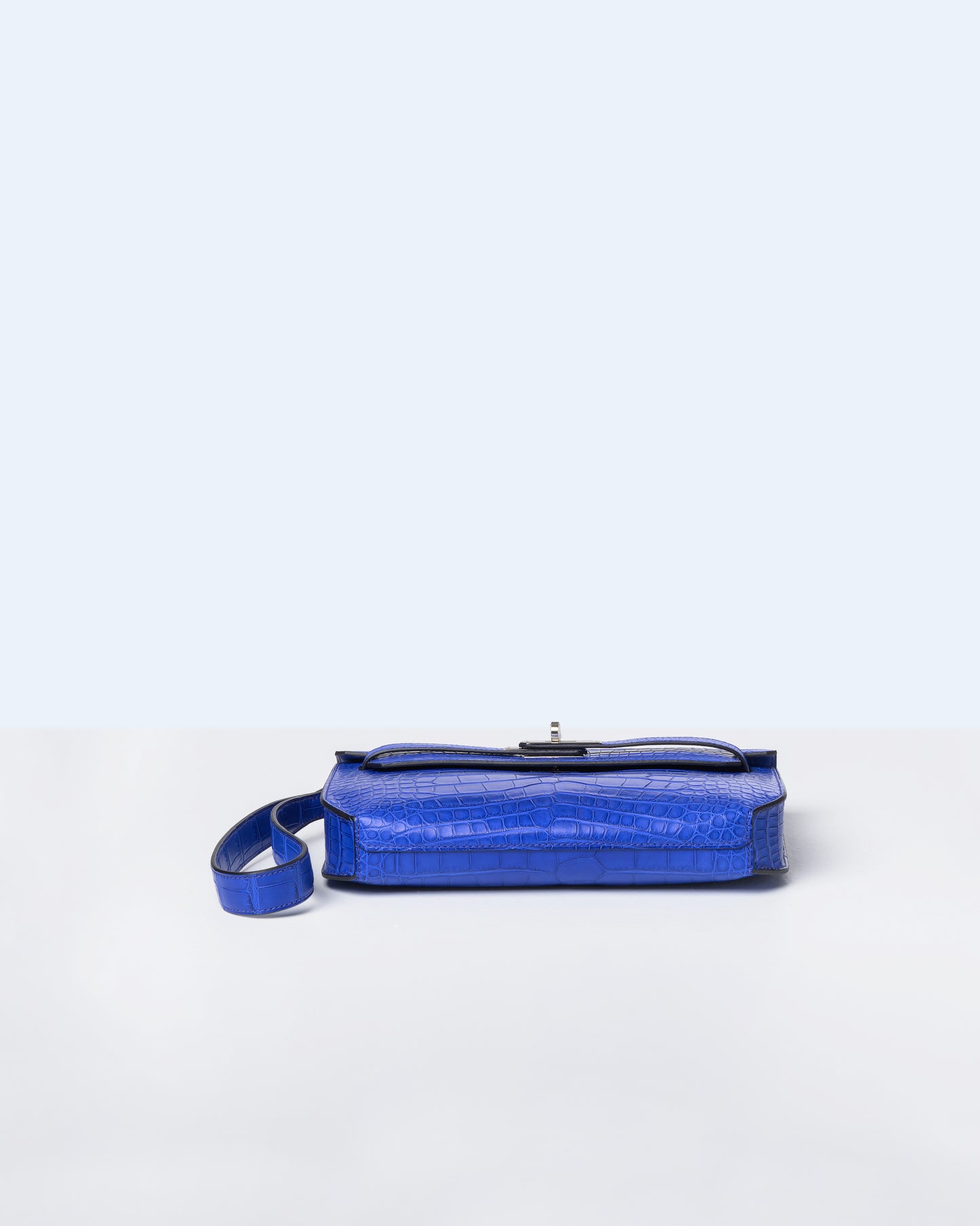 Kelly Depeches 25 Bleu Royal in Matte Alligator with Palladium Hardware