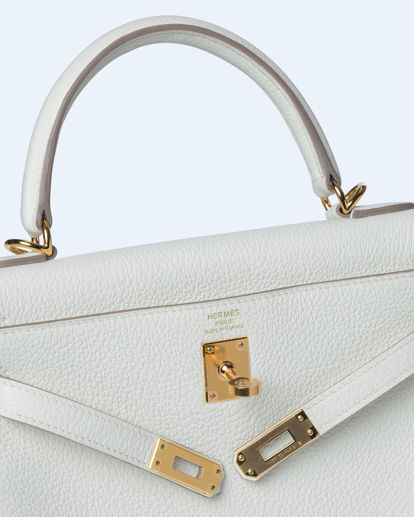 Kelly 25 Mushroom in Togo Leather with Gold Hardware