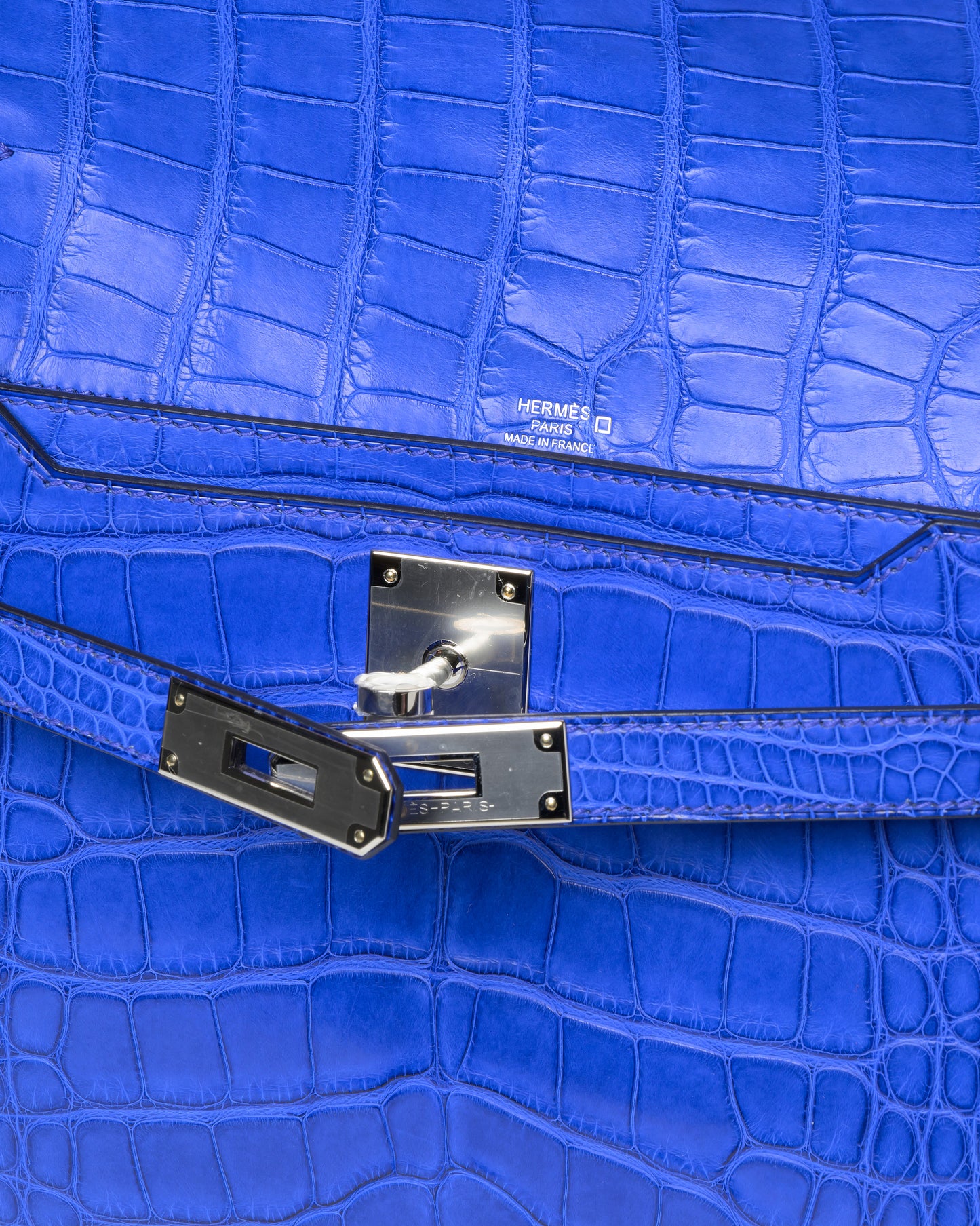 Kelly Depeches 25 Bleu Royal in Matte Alligator with Palladium Hardware