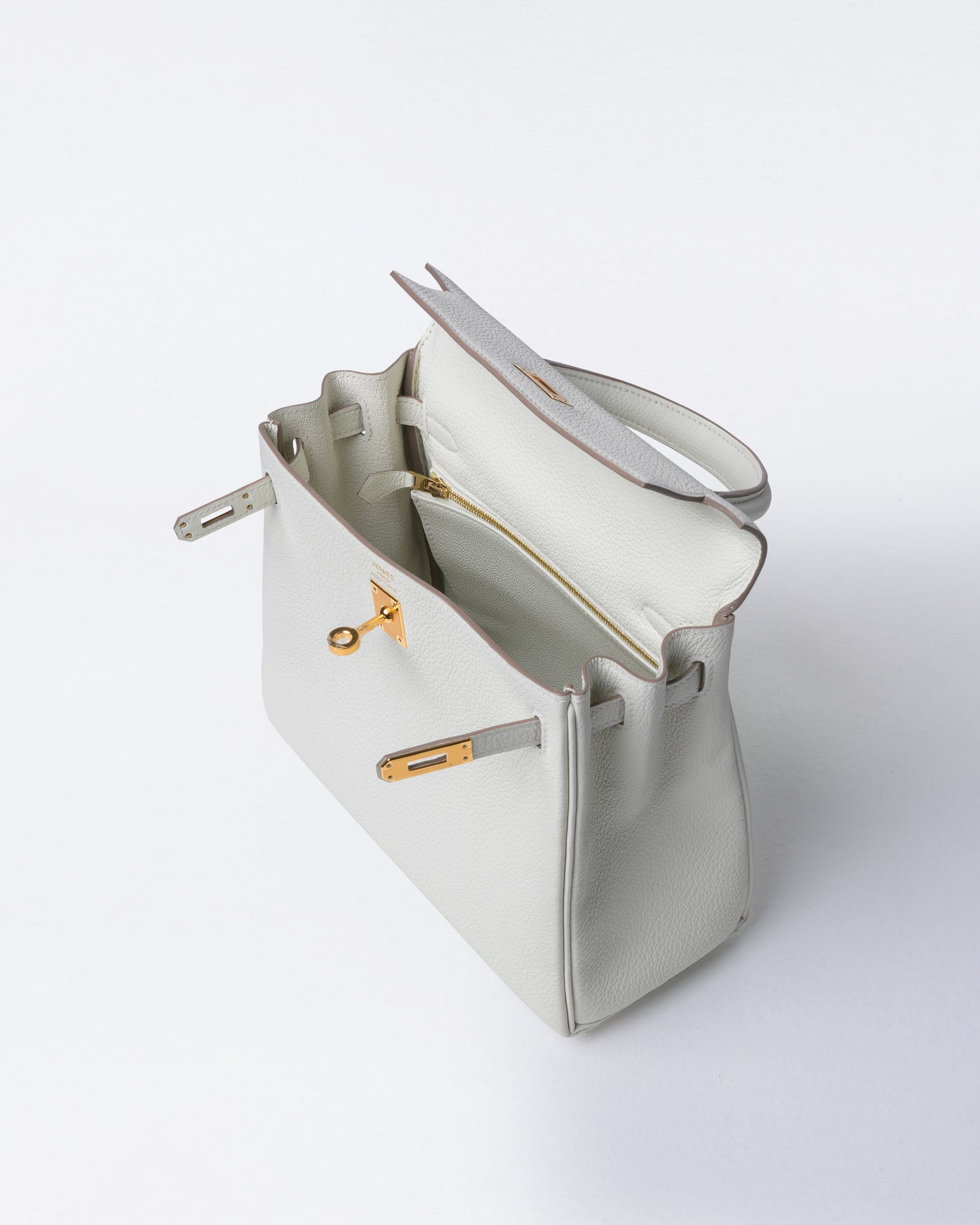 Kelly 25 Mushroom in Togo Leather with Gold Hardware