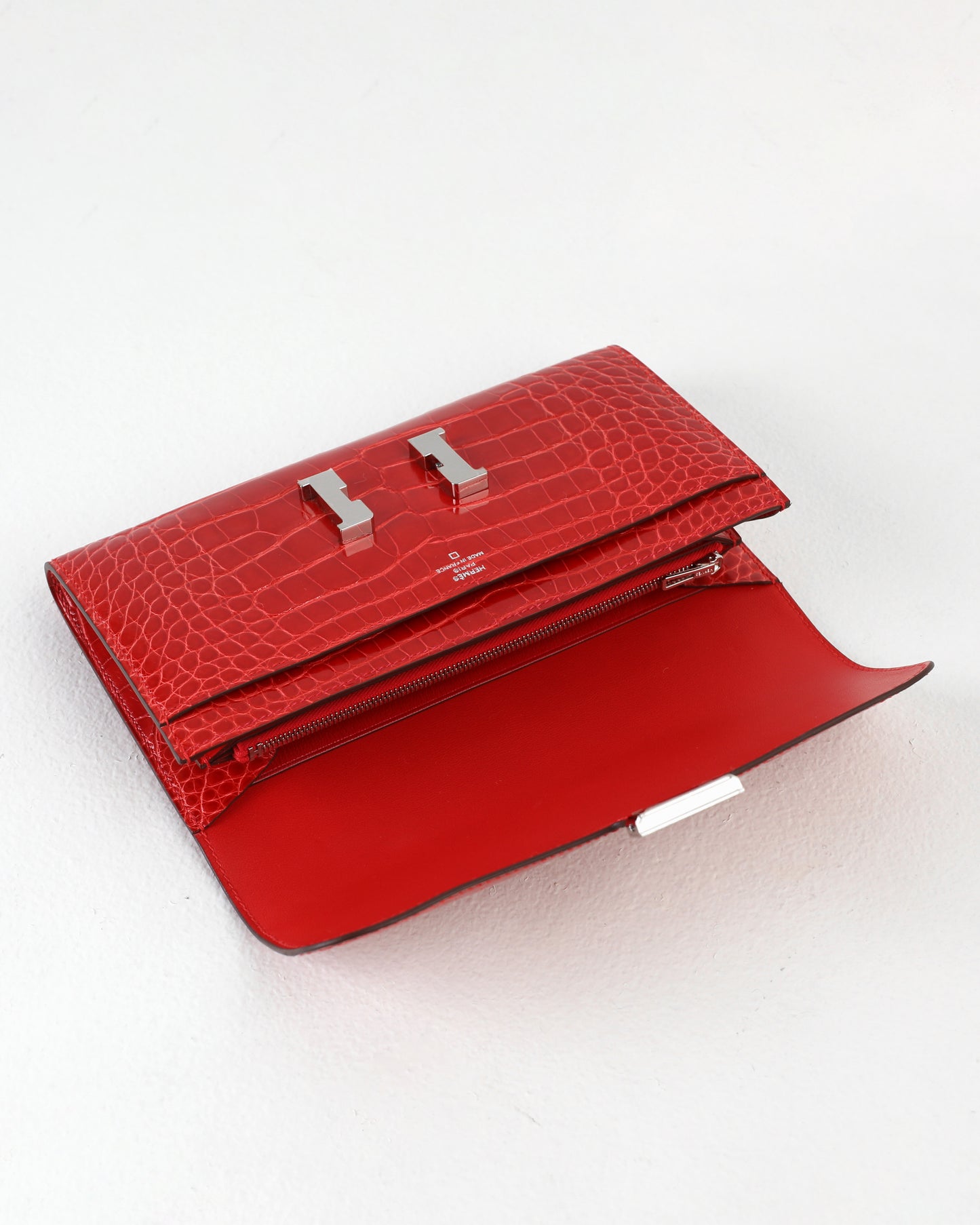 Constance To Go Wallet Rouge De Couer Alligator with Palladium Hardware