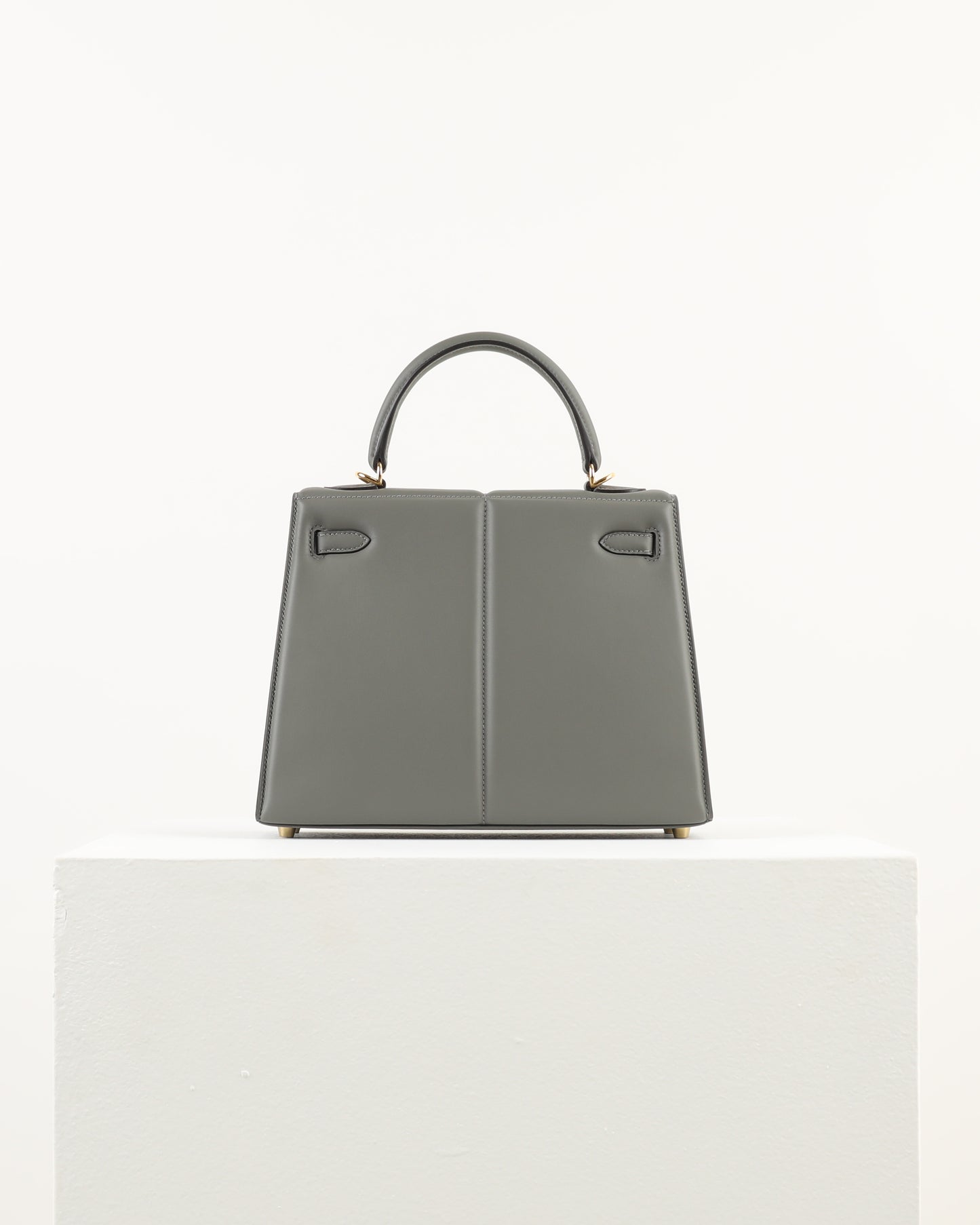 Kelly 25 Padded Etain with Gold Hardware