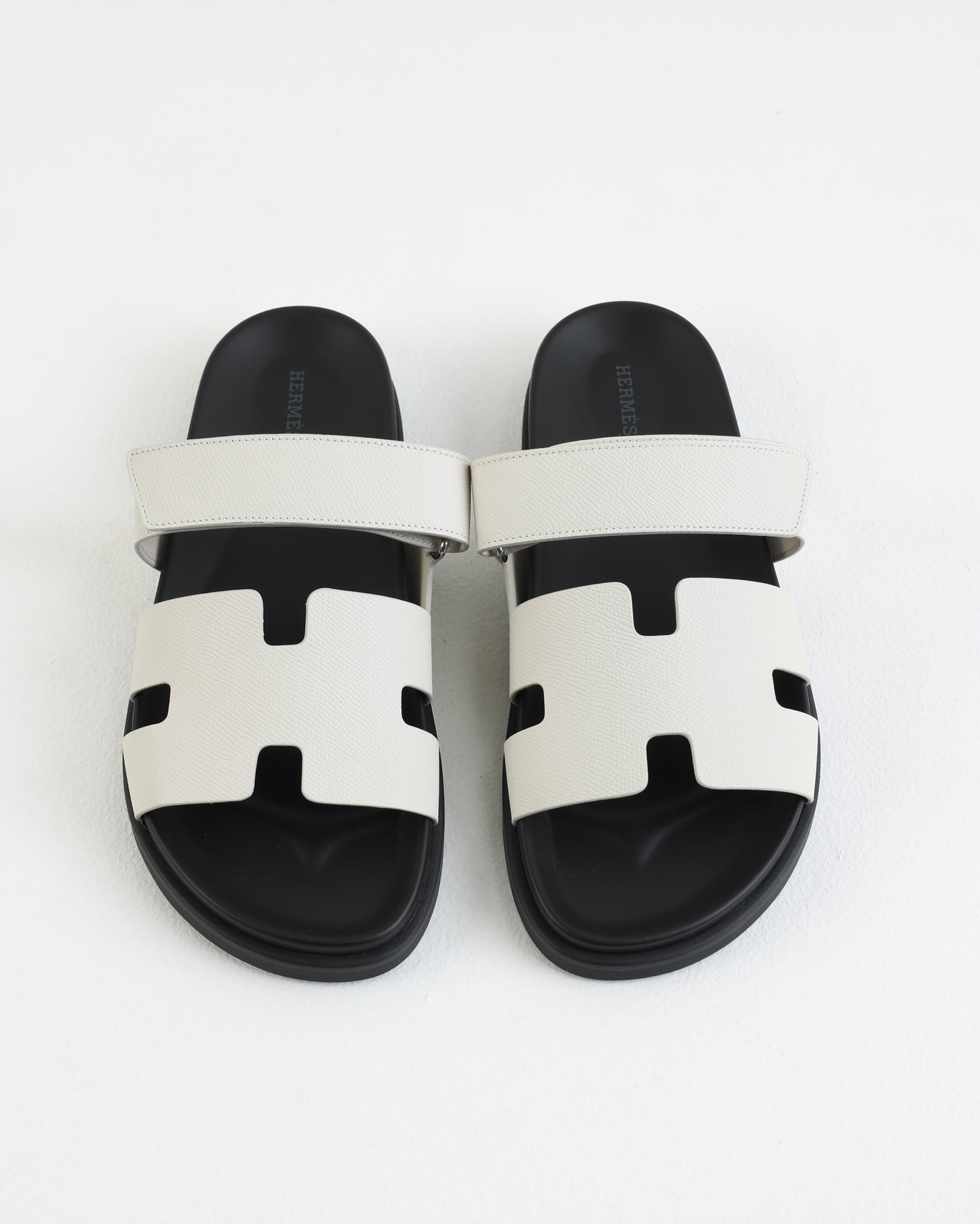Chypre Sandal Homme in Beige Glaise Epsom Leather