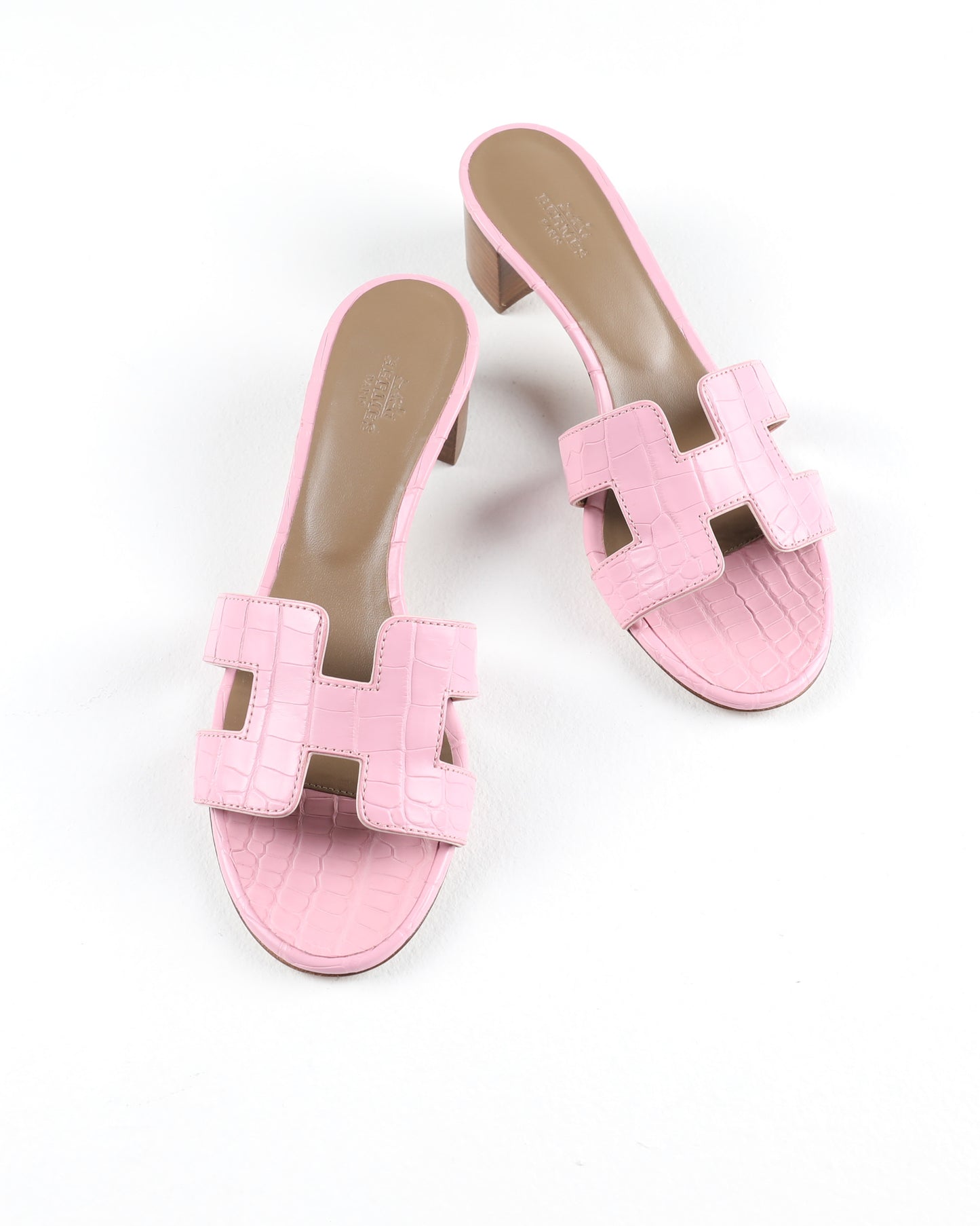 Oasis Sandal in Bubblegum Pink Crocodile Leather
