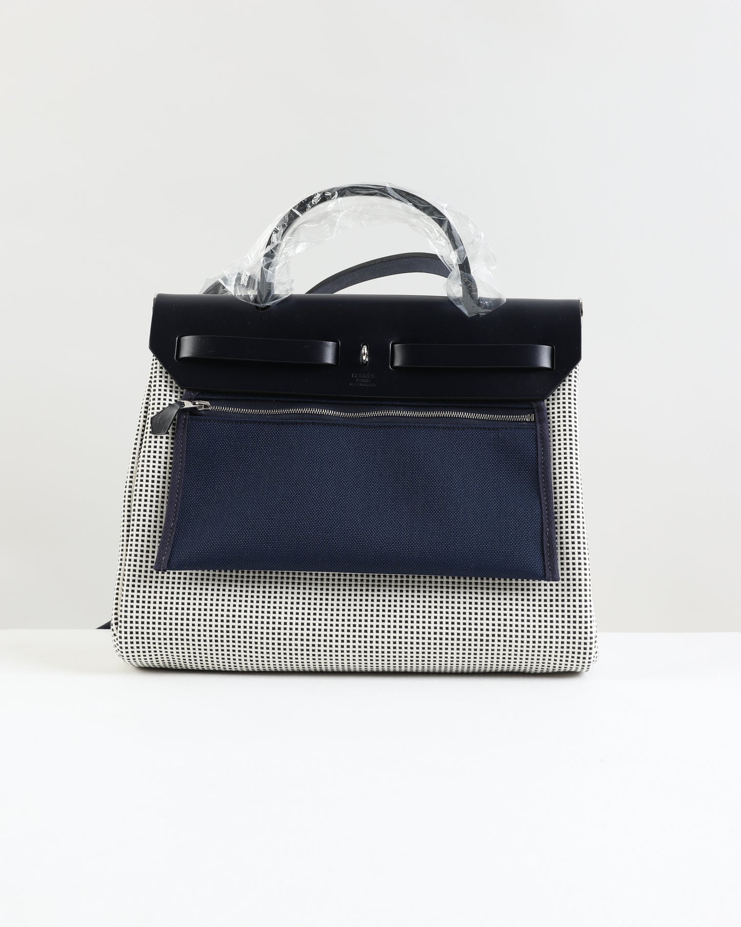Herbag 31 Bag Retourne Ecru Blanc Noir/Bleu Indigo Toile Quadrille Viking Laiton with Palladium Hardware