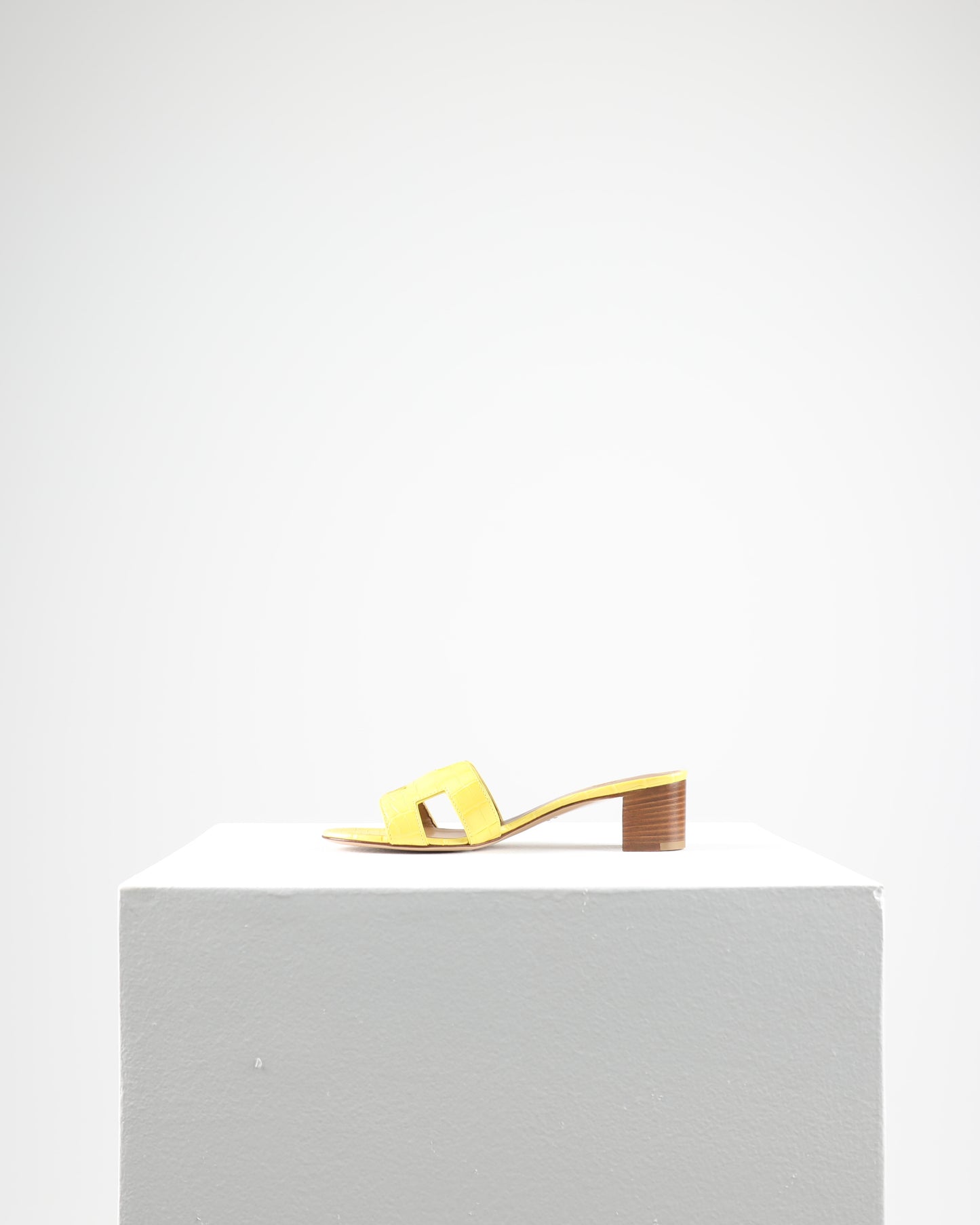 Oasis Sandal Mimosa Crocodile