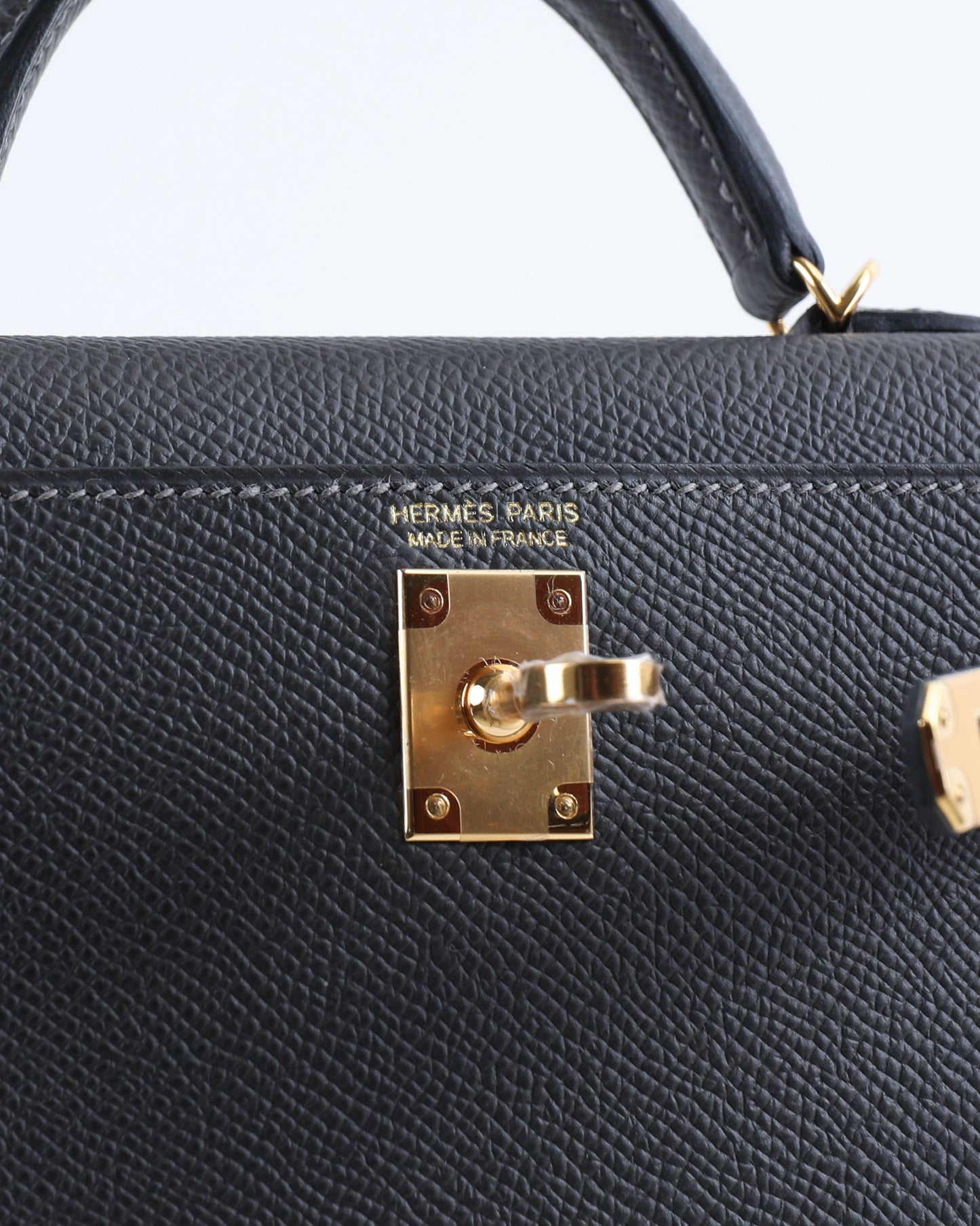 Kelly 20 Graphite Sellier in Epsom Leather with Gold Hardware