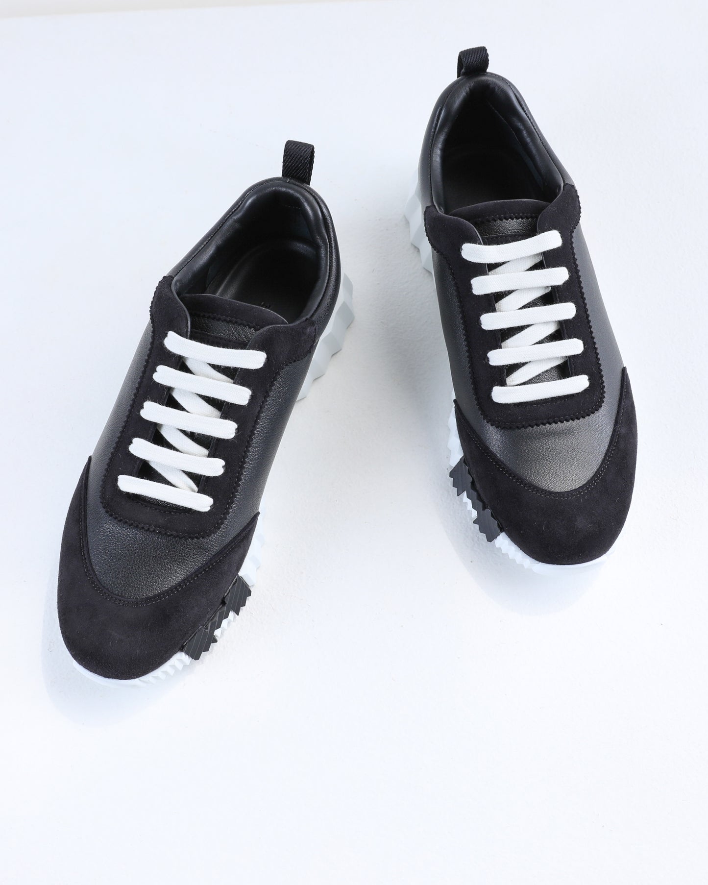 Bouncing Sneakers Black in Chevre Grainee