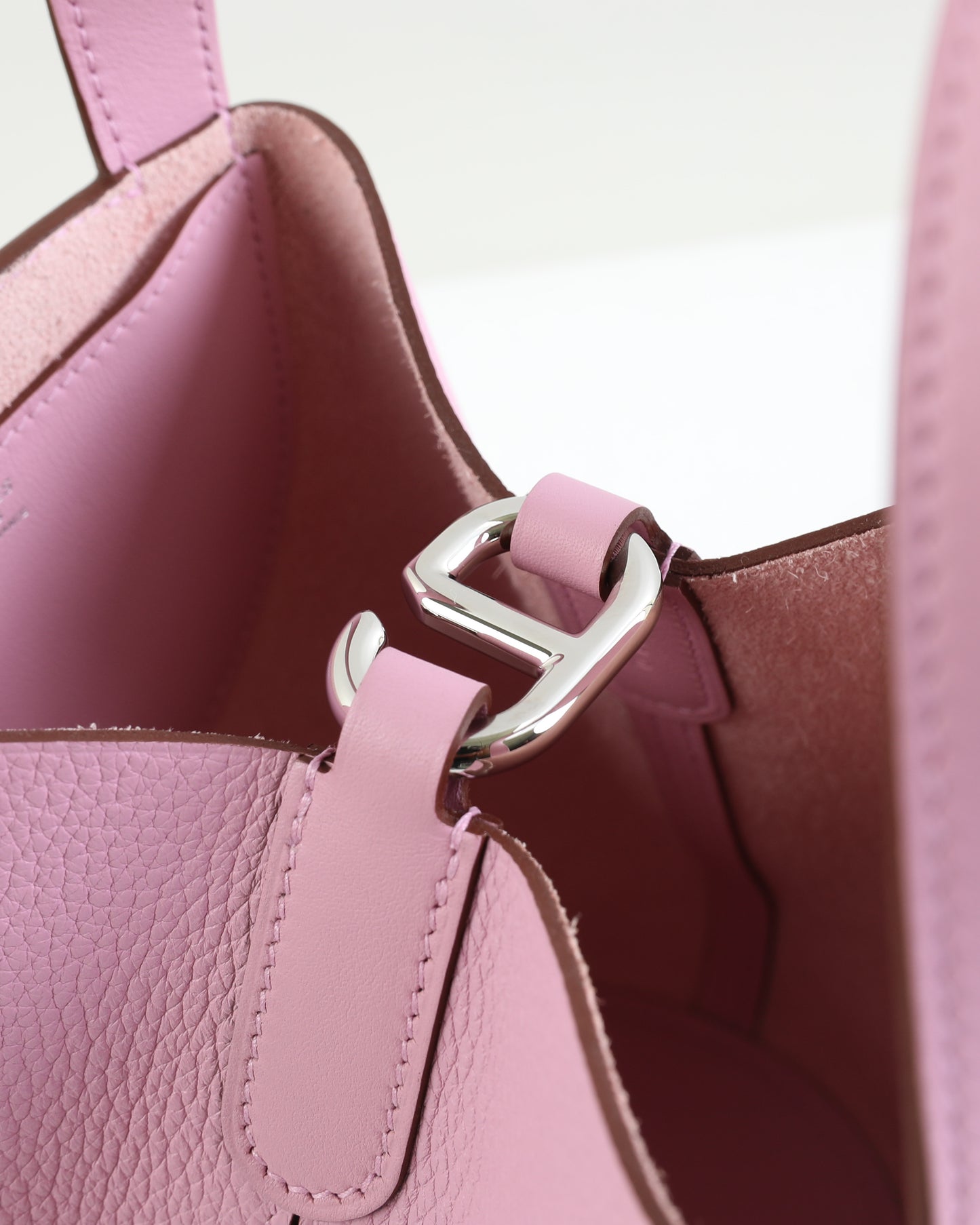 In-the-Loop 18 Mauve Sylvestre in Clemence Leather with Palladium Hardware