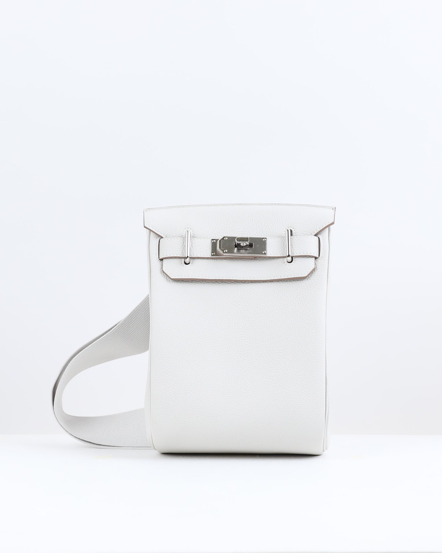 Hac a Dos PM Backpack Gris Perle in Togo Leather with Palladium Hardware