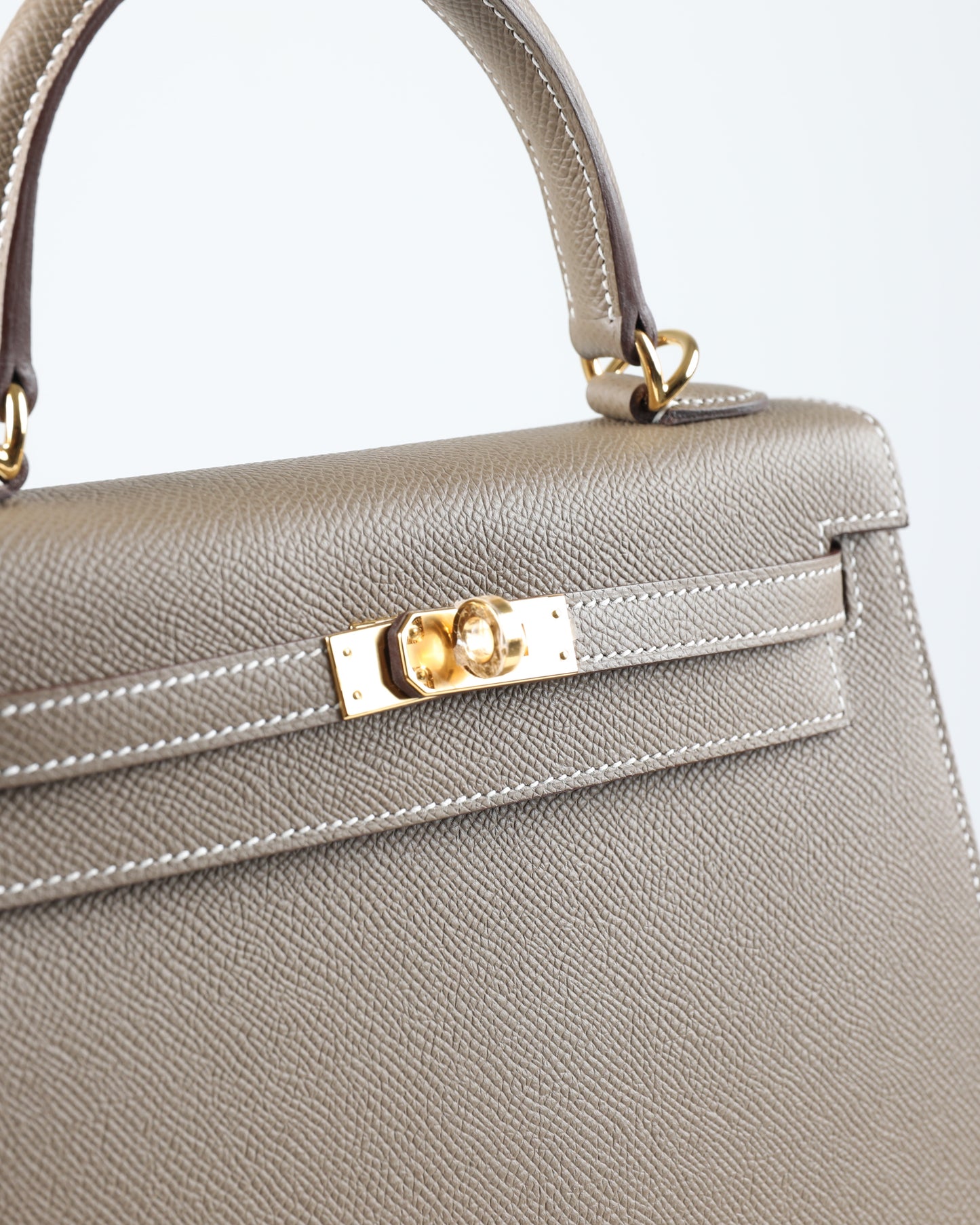 Kelly 25 Etoupe in Epsom Leather with Gold Hardware