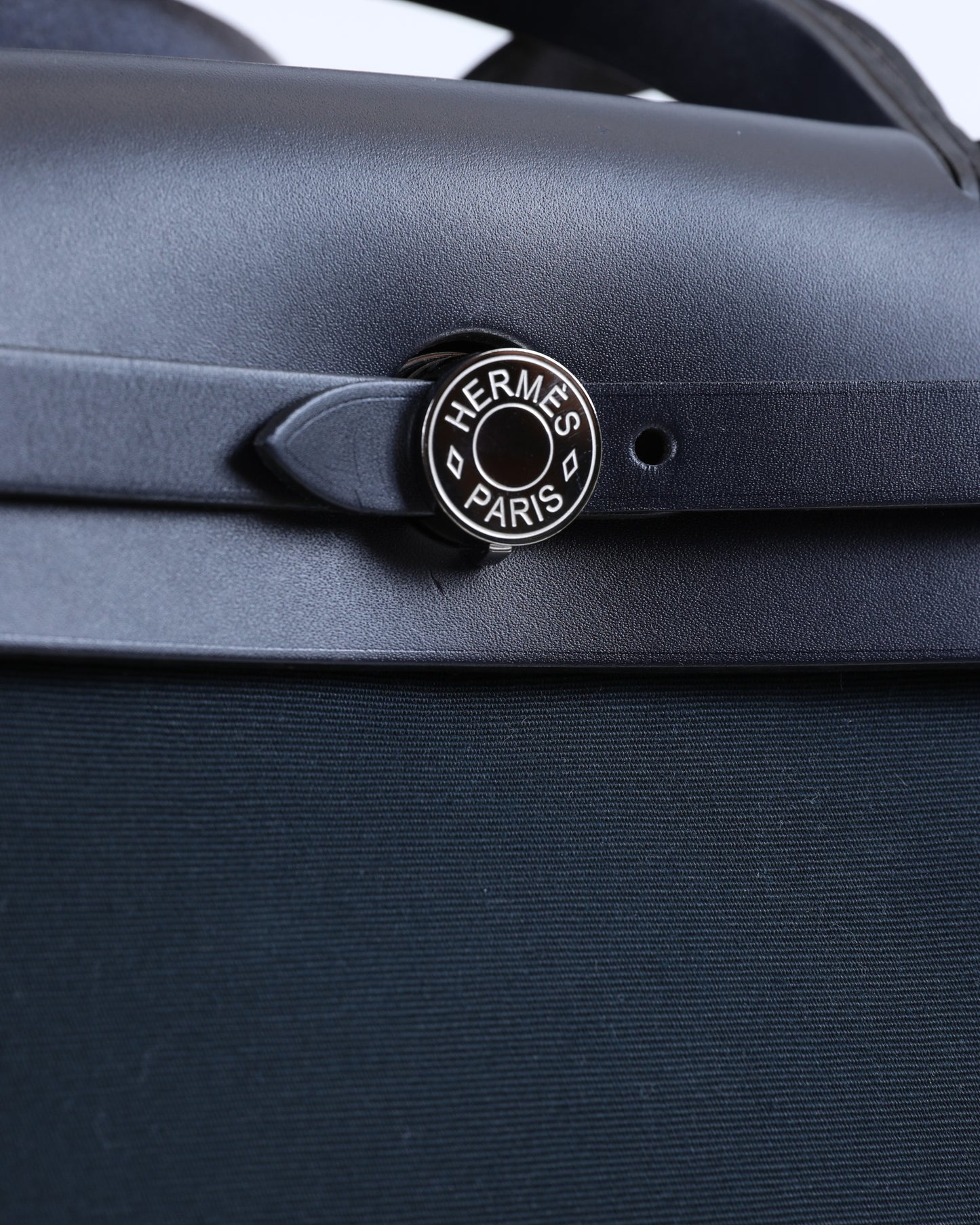 Herbag Zip 31 in Vert Cypress-VT Olive/Bleu Indigo Toile Officier Bicolore Vache Hunter with Palladium Hardware
