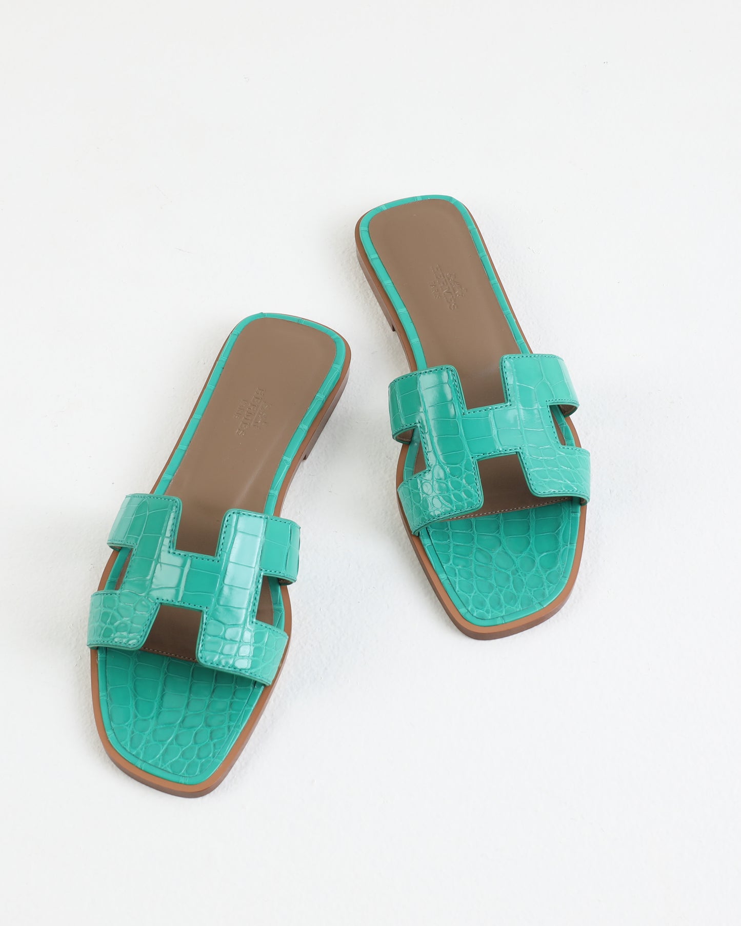 Oran Sandal in Vert Jade Alligator Leather