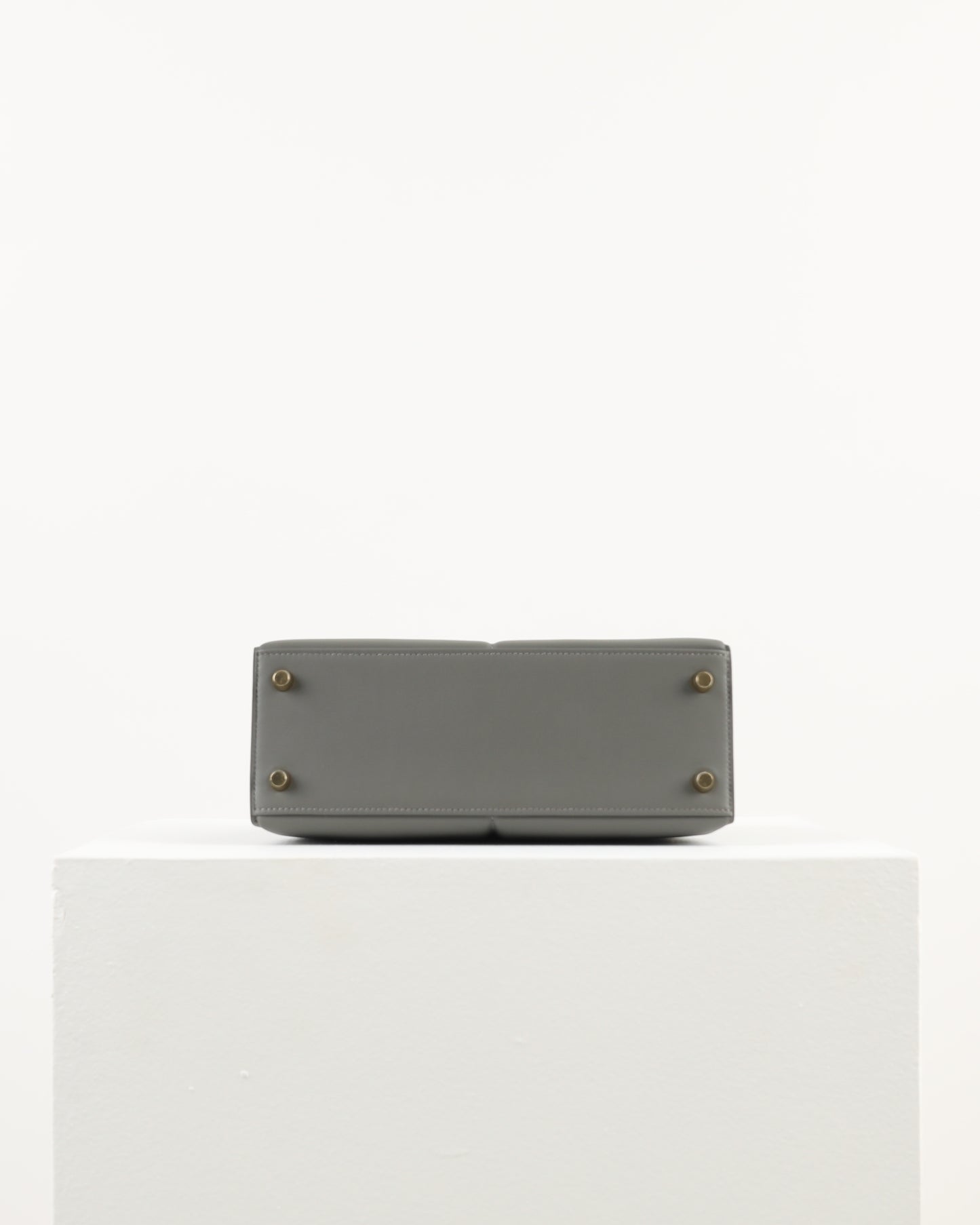 Kelly 25 Padded Etain with Gold Hardware