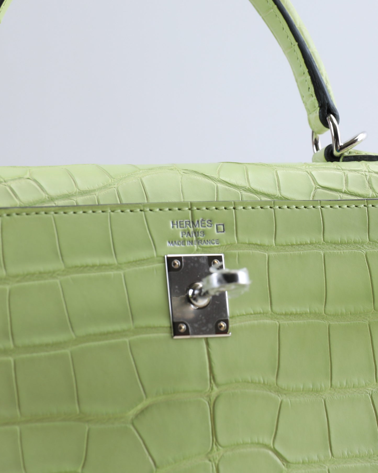 Kelly 25 Jaune Bourgeon Matte Alligator with Palladium Hardware