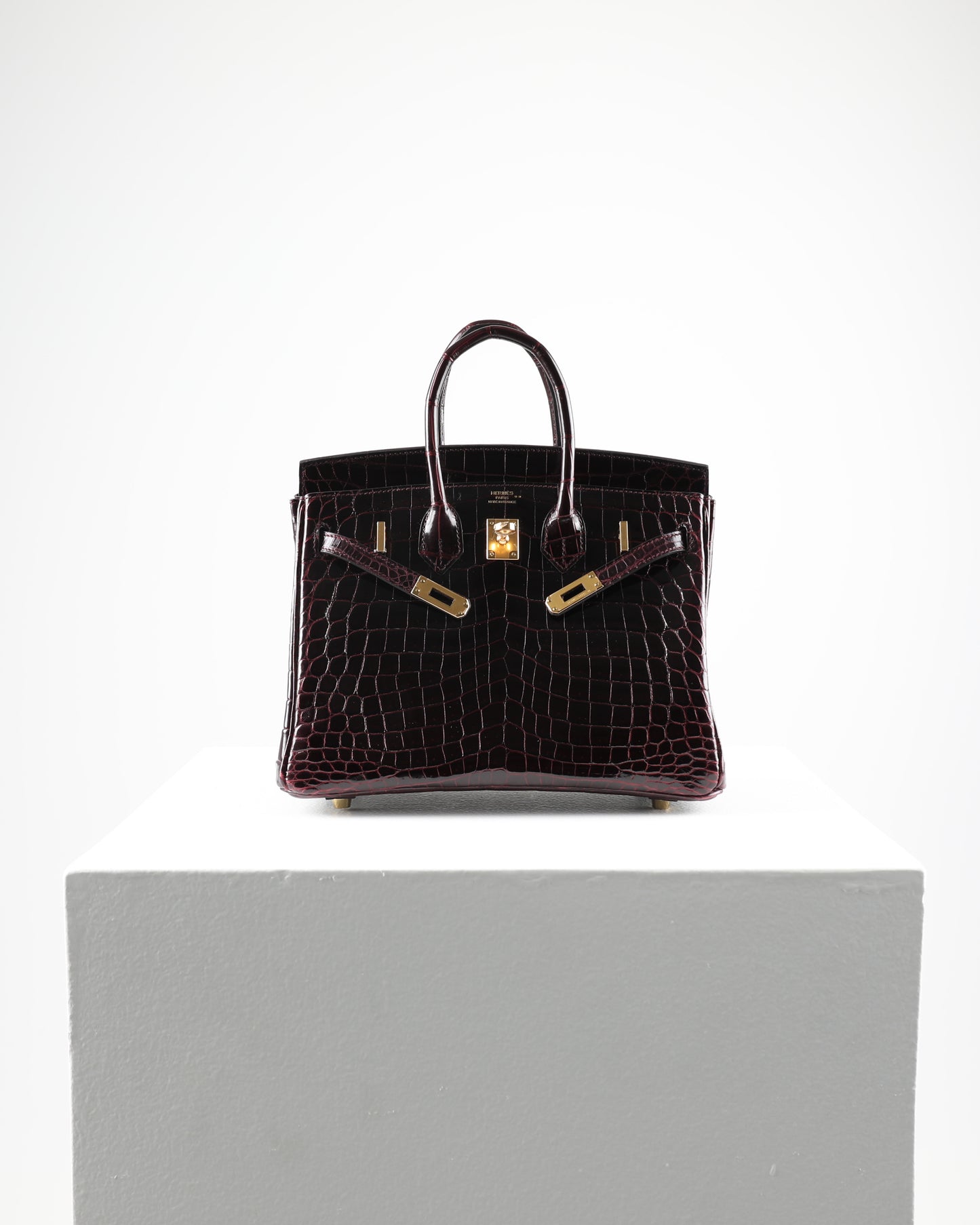 Birkin 25 Bordeaux Niloticus Crocodile with Gold Hardware