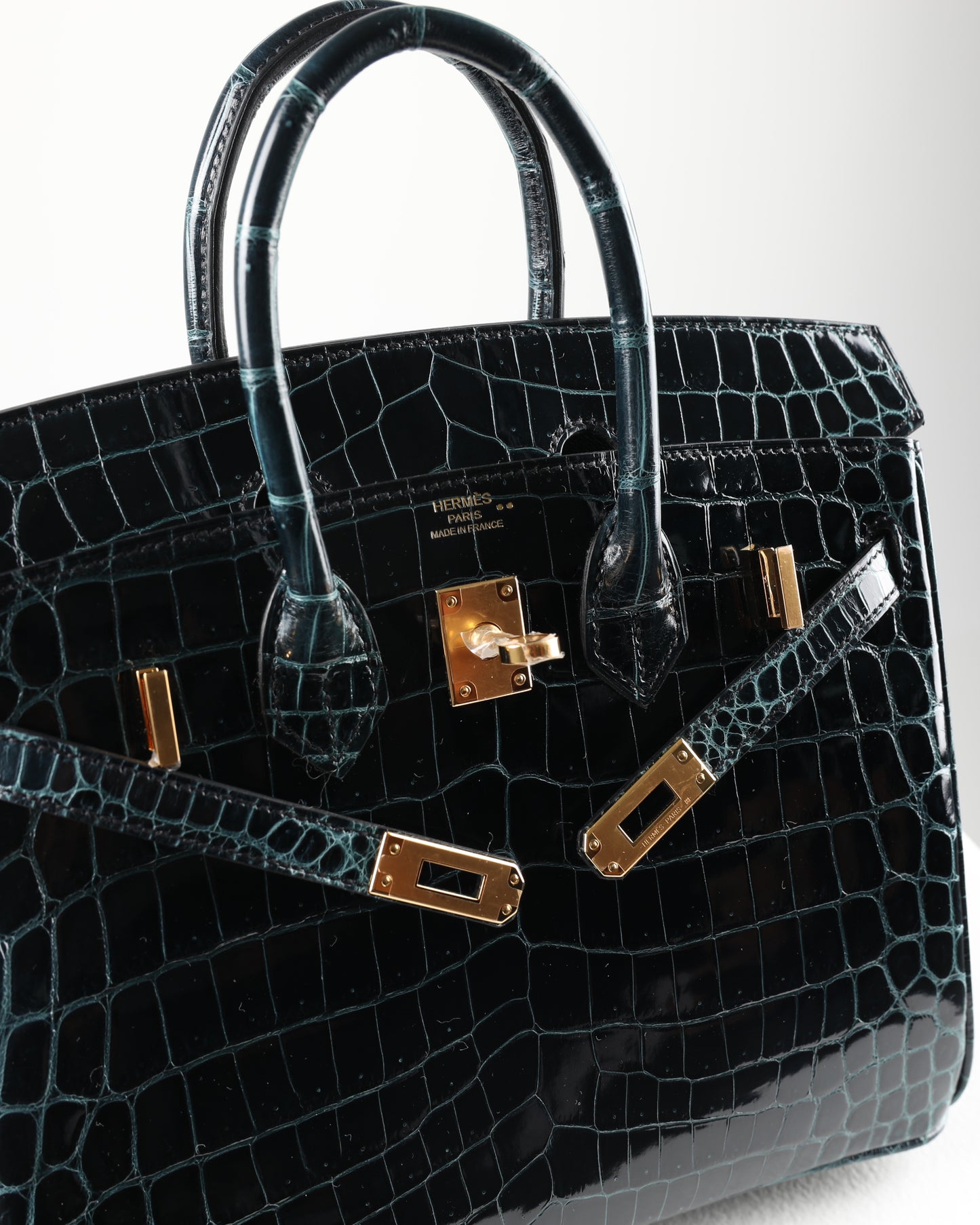 Birkin 25 Vert Fonce Niloticus Crocodile with Gold Hardware