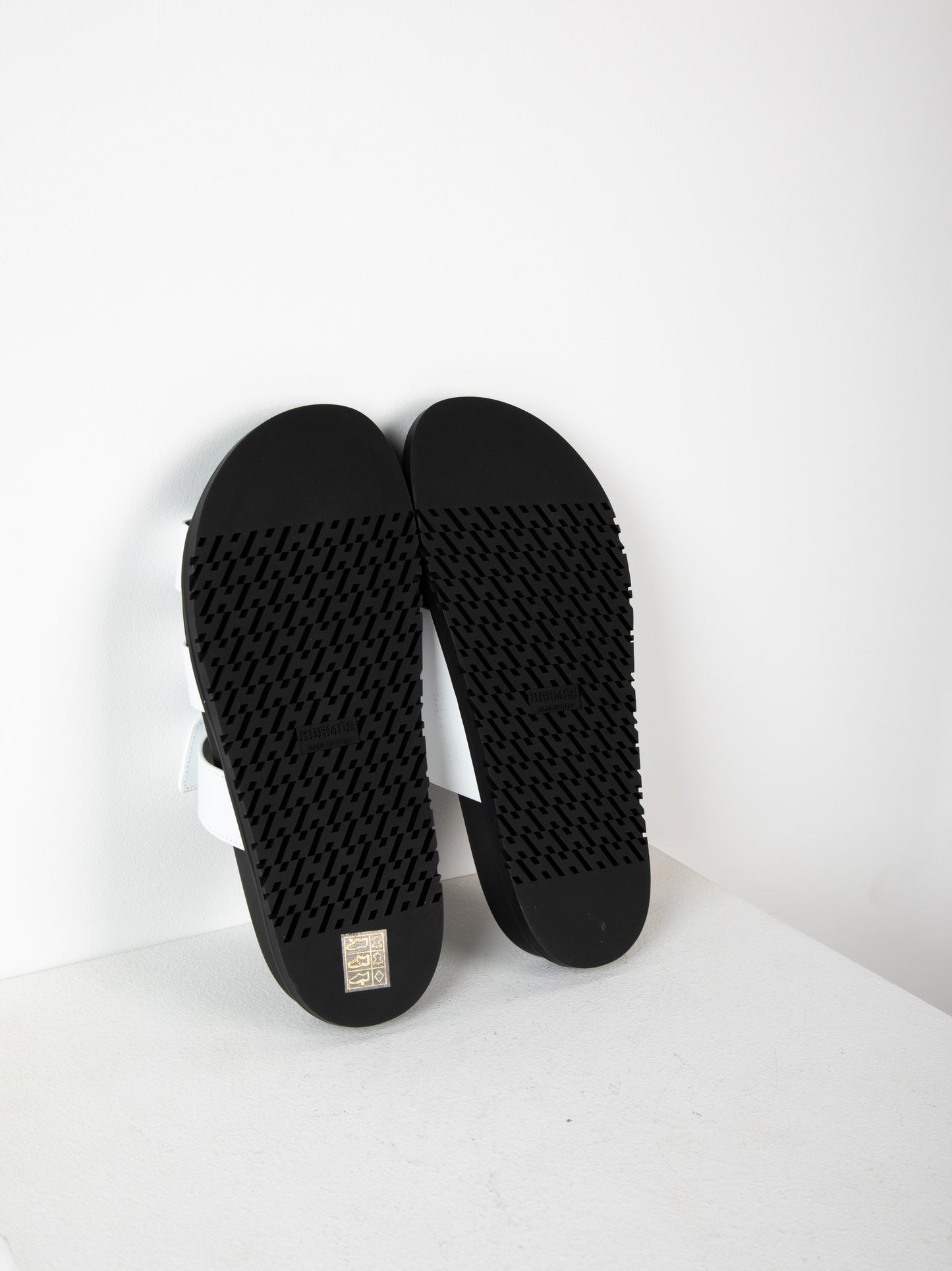 Chypre Sandal Femme in White Calfskin