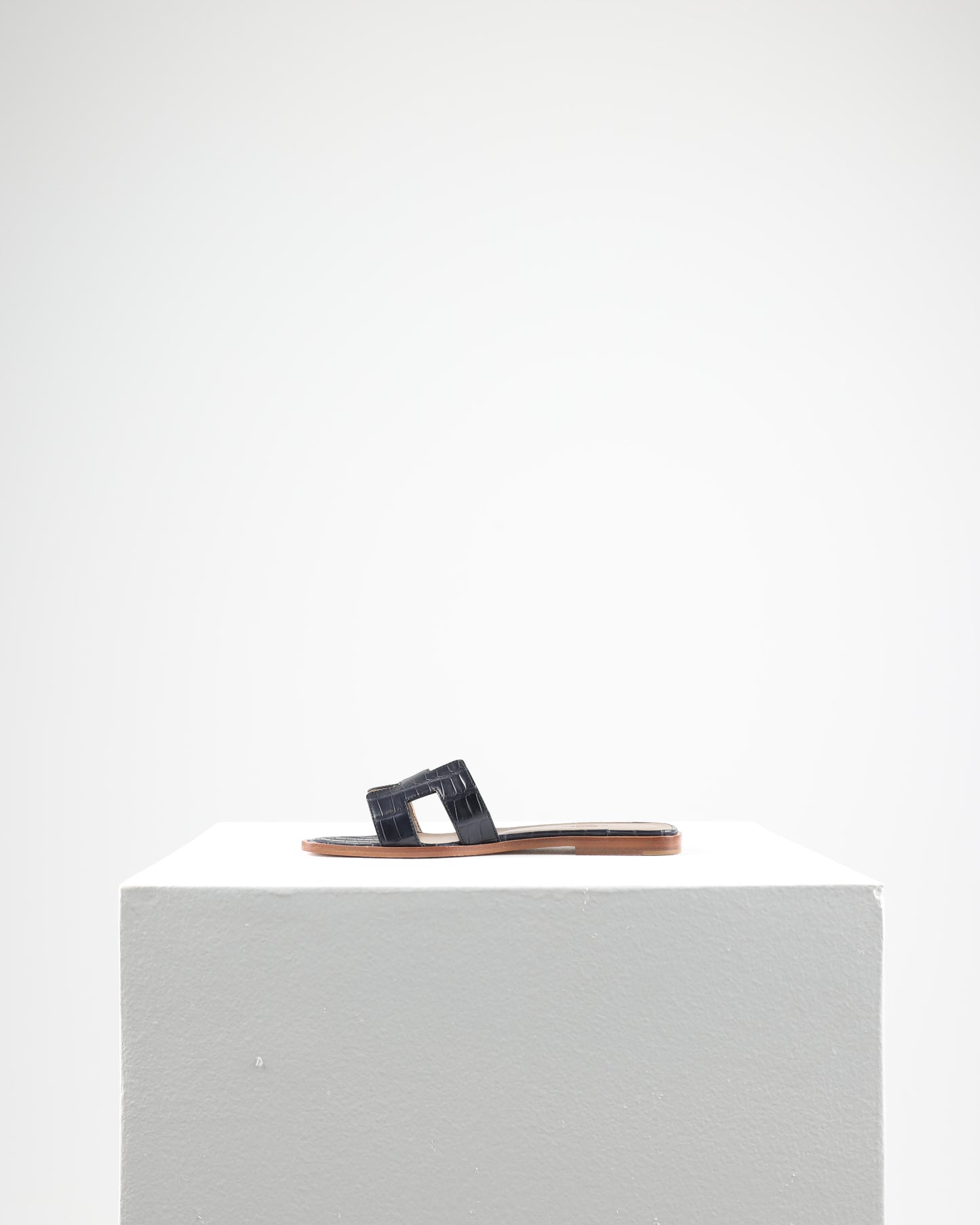 Oran Sandal in Dark Blue Matte Alligator Leather