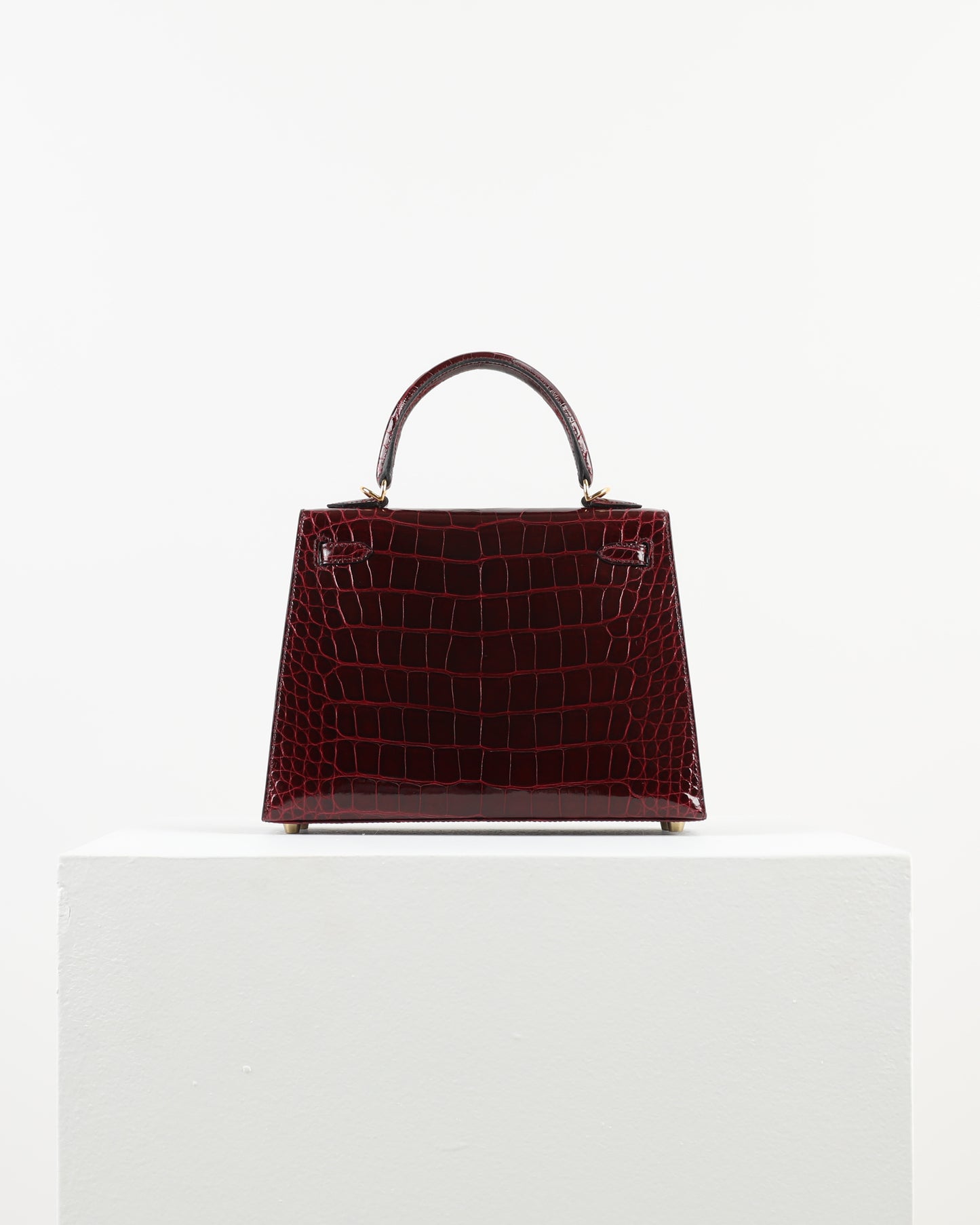 Kelly 25 Bordoeaux Alligator with Gold Hardware
