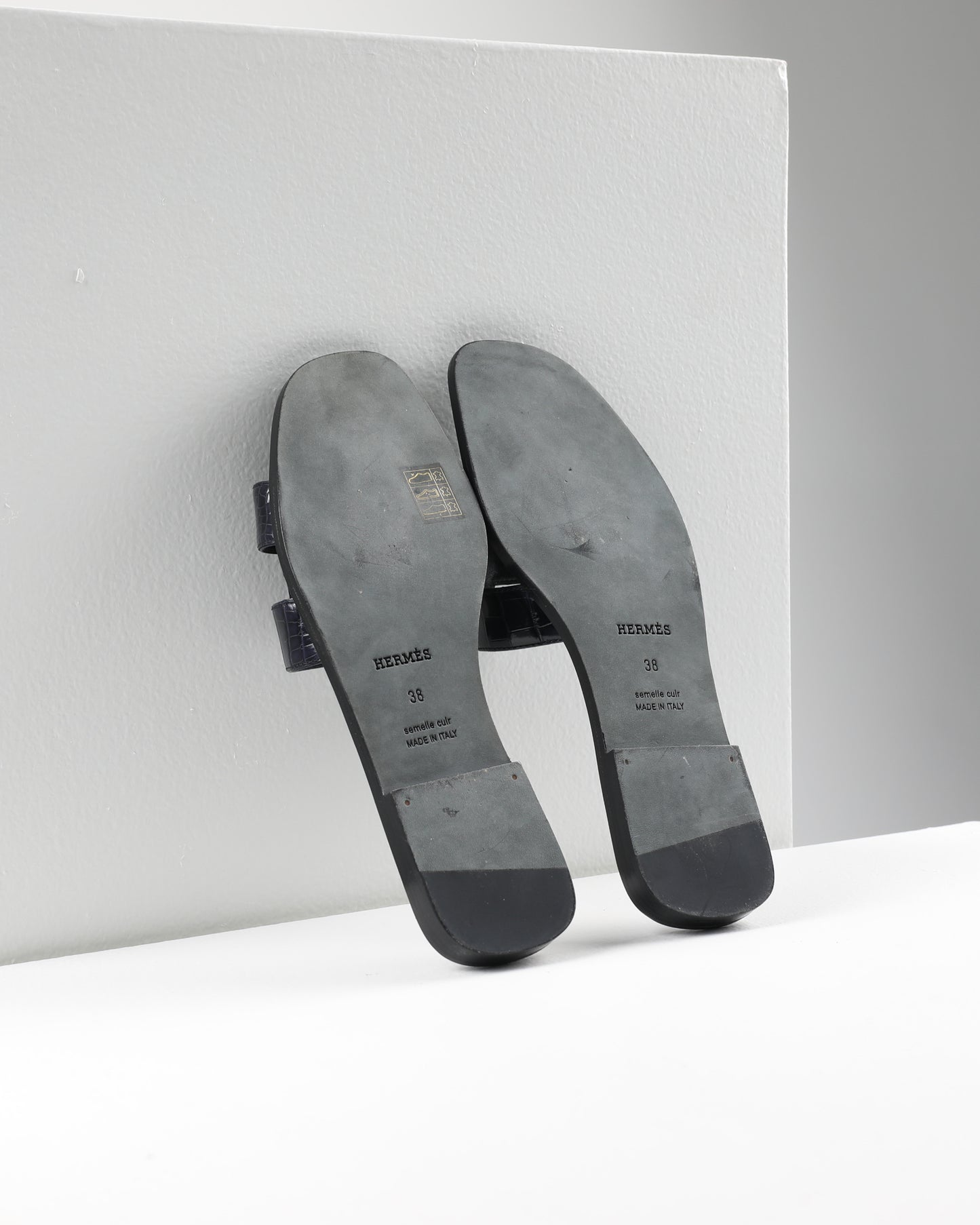 Oran Sandal in Dark Blue Crocodile Leather