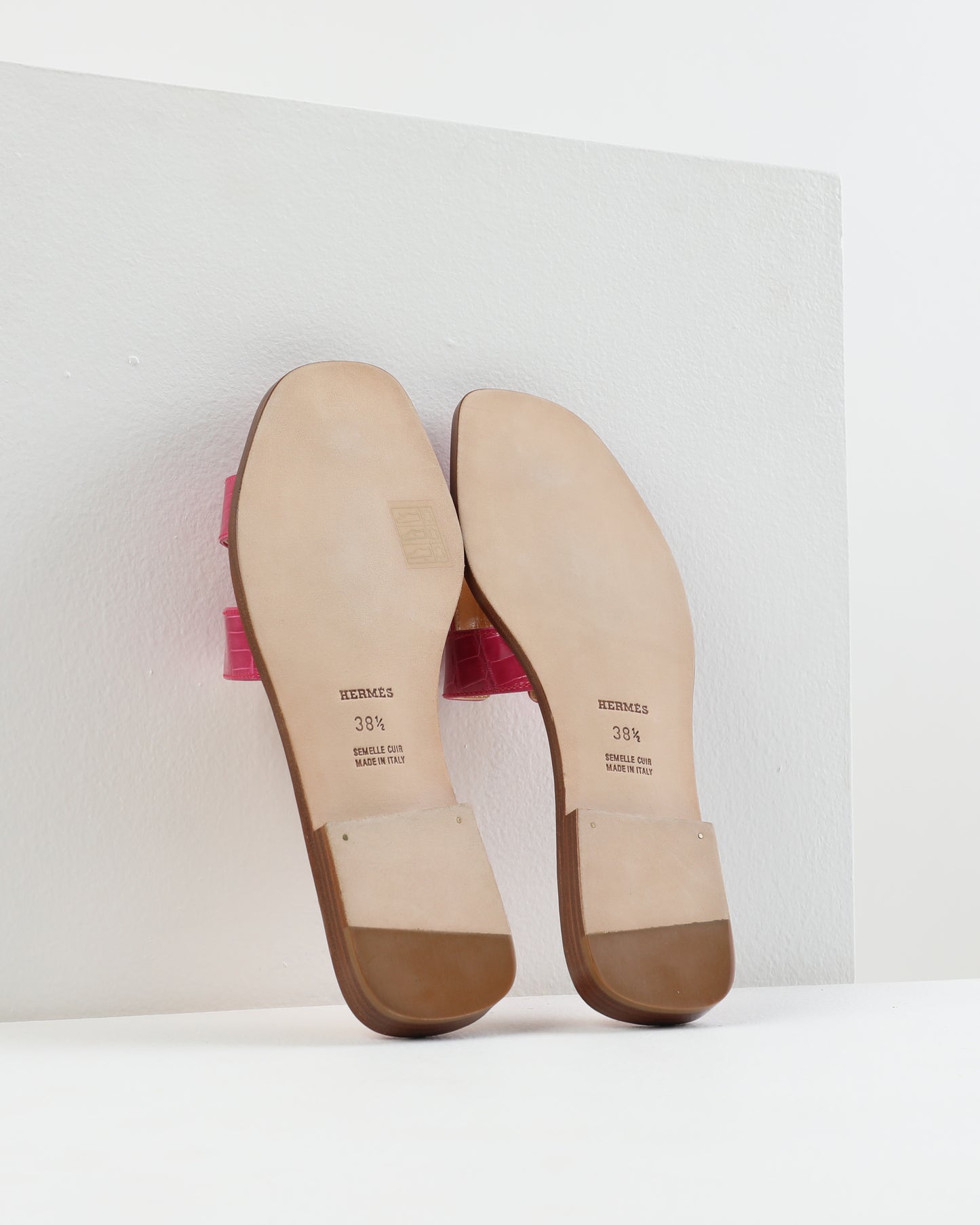 Oran Sandal in Rose Crocodile Leather