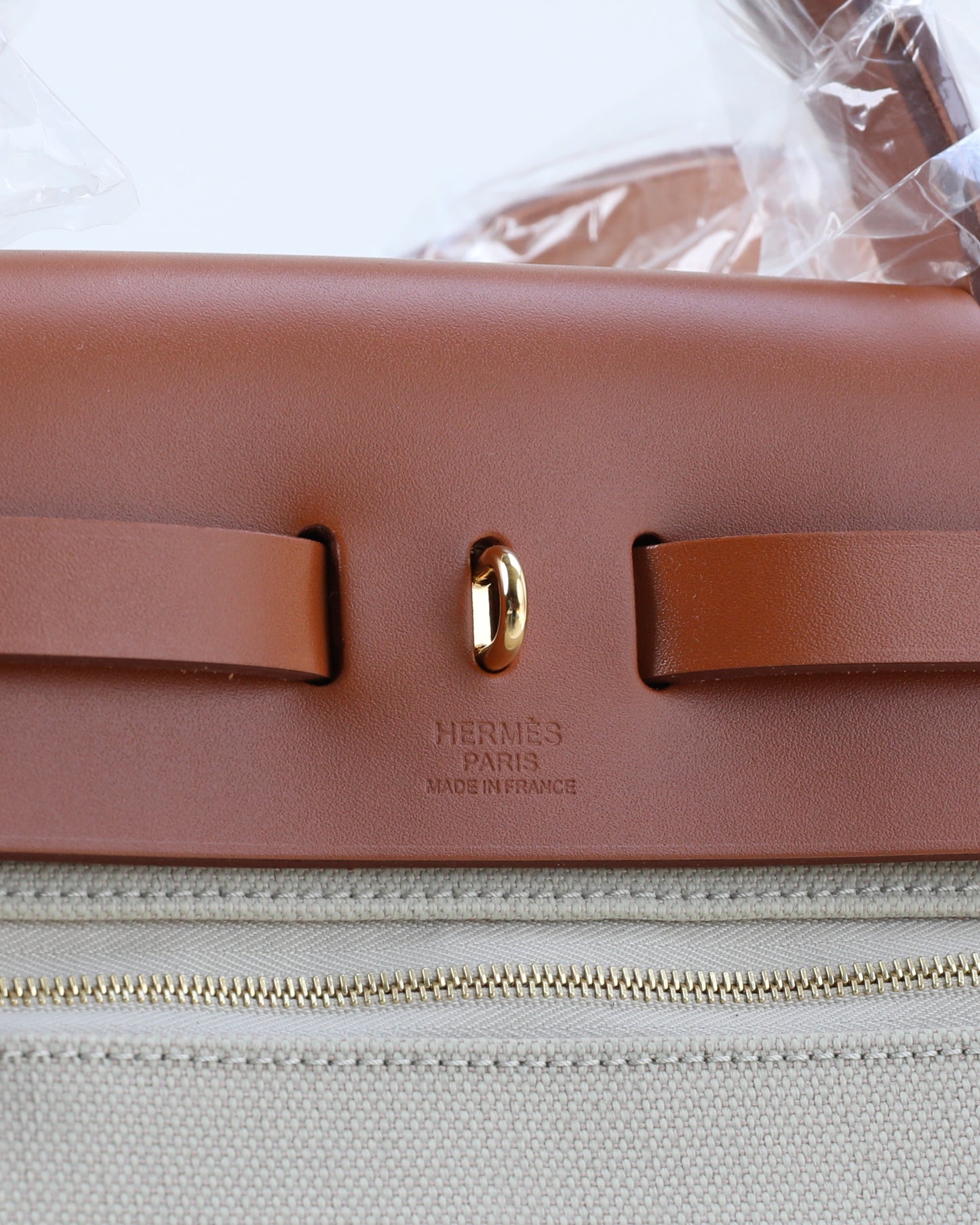 Herbag Zip 31 in Tan Vache Hunter and Beton Toile with Gold Hardware