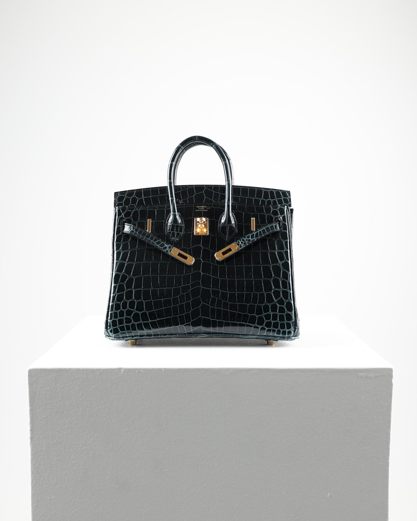 Birkin 25 Vert Fonce Niloticus Crocodile with Gold Hardware