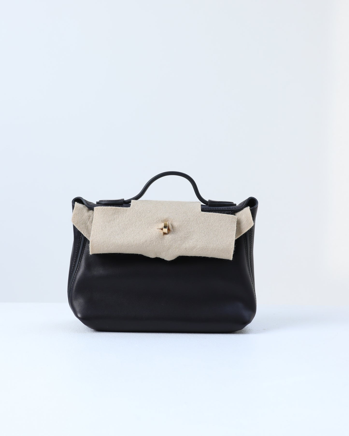 Hermès 24/24 21 Black in Swift Leather with Lizard Touch with Gold Hardware