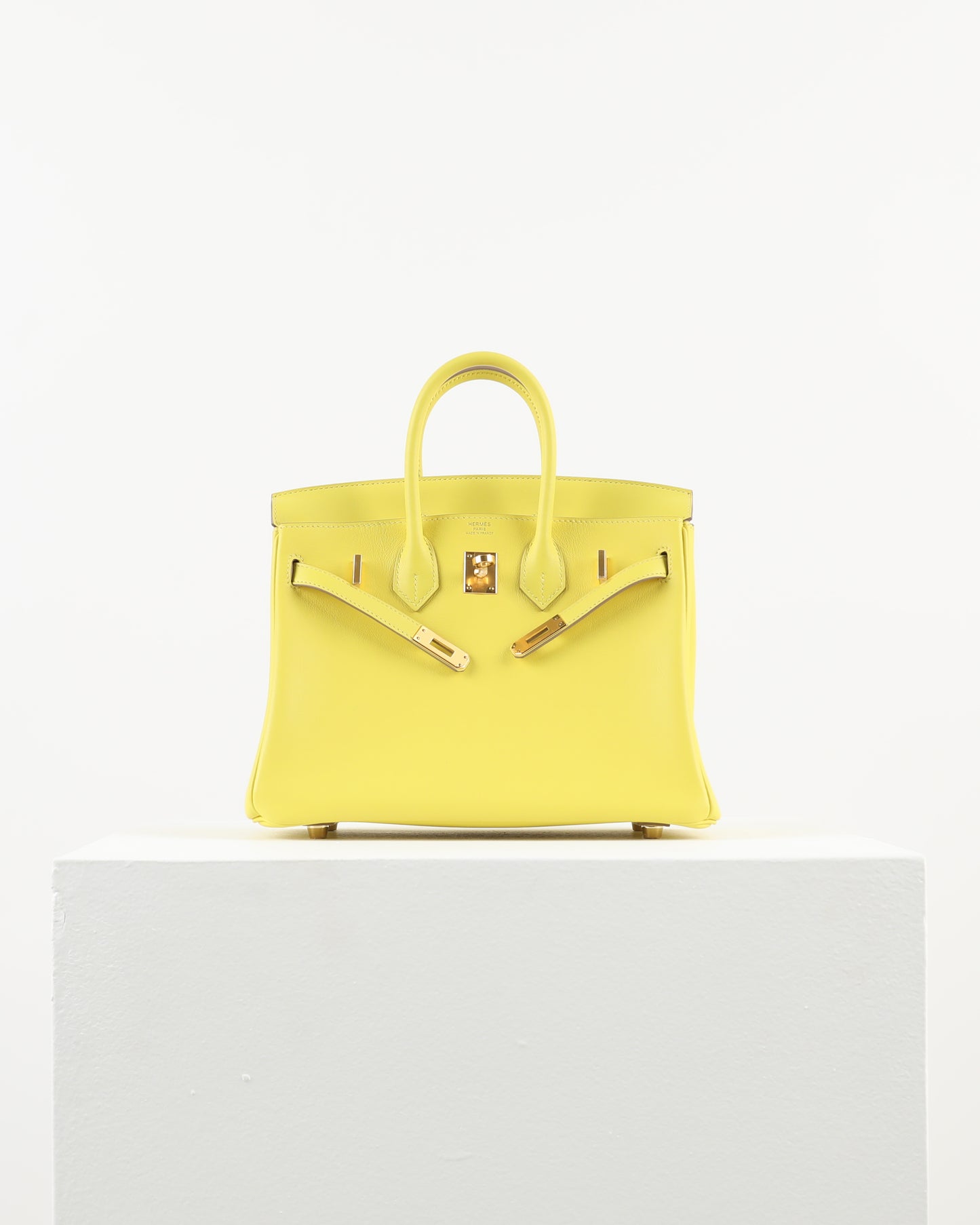 Birkin 25 Lime in Swift leather with Gold Hardware