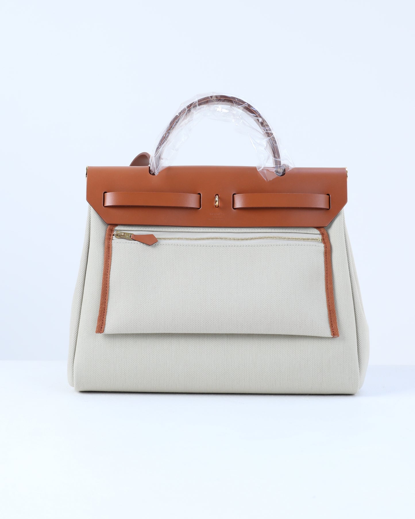 Herbag Zip 31 in Tan Vache Hunter and Beton Toile with Gold Hardware
