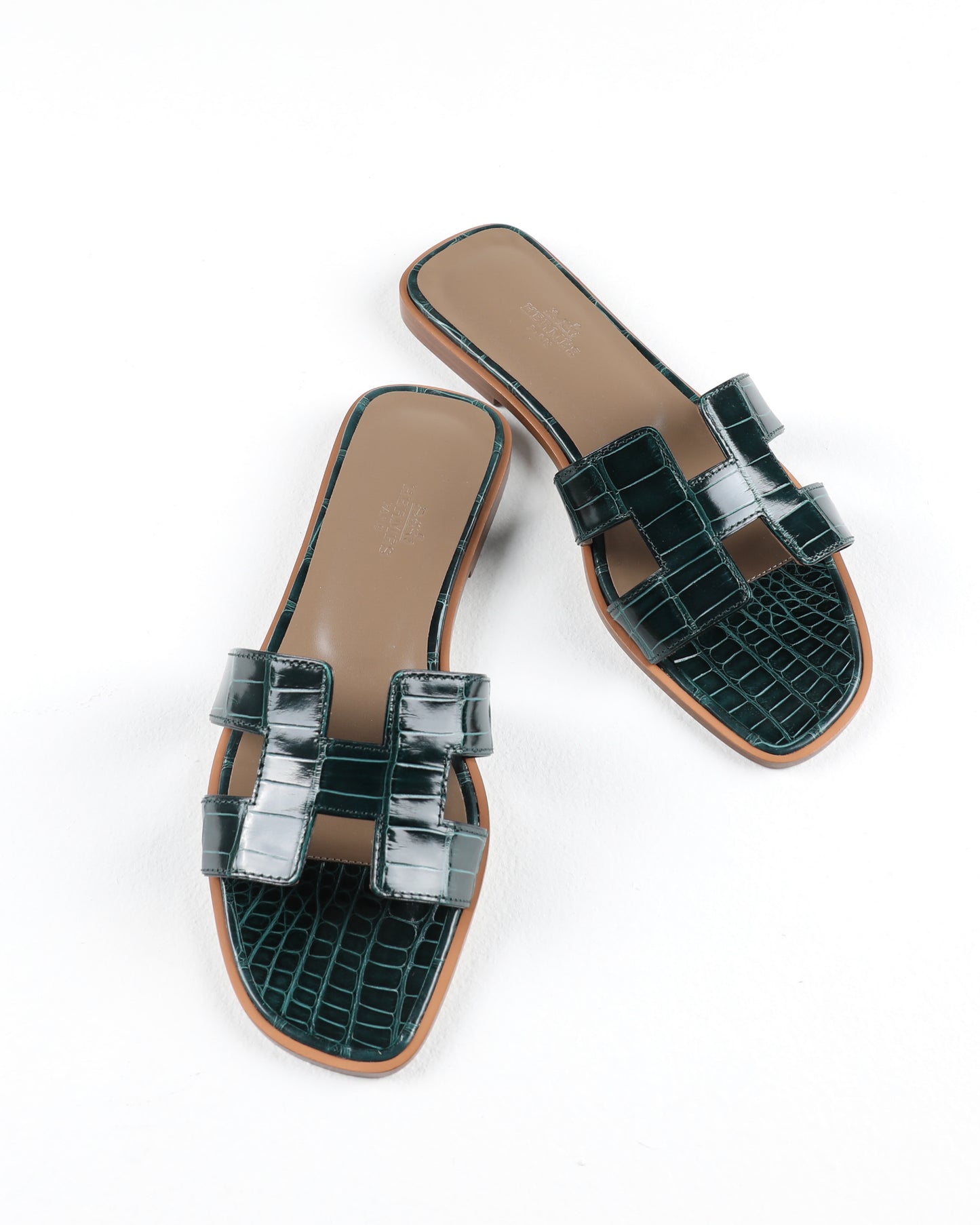 Oran Sandal in Vert Cypruss Crocodile Leather