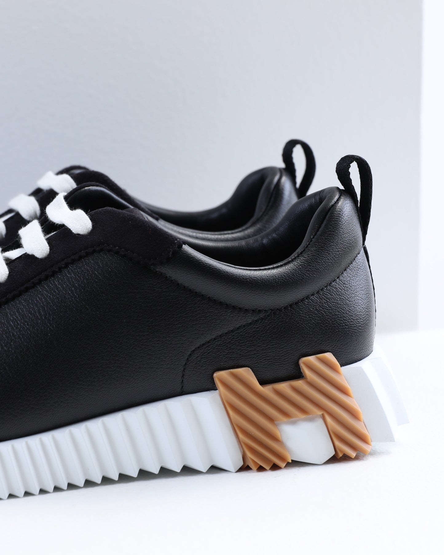 Bouncing Sneakers Black in Chevre Grainee