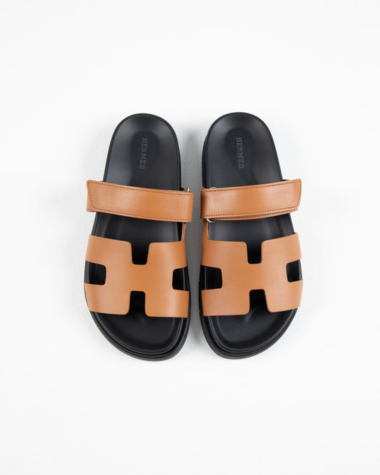 Chypre Sandal Femme in Gold & Black Calfskin