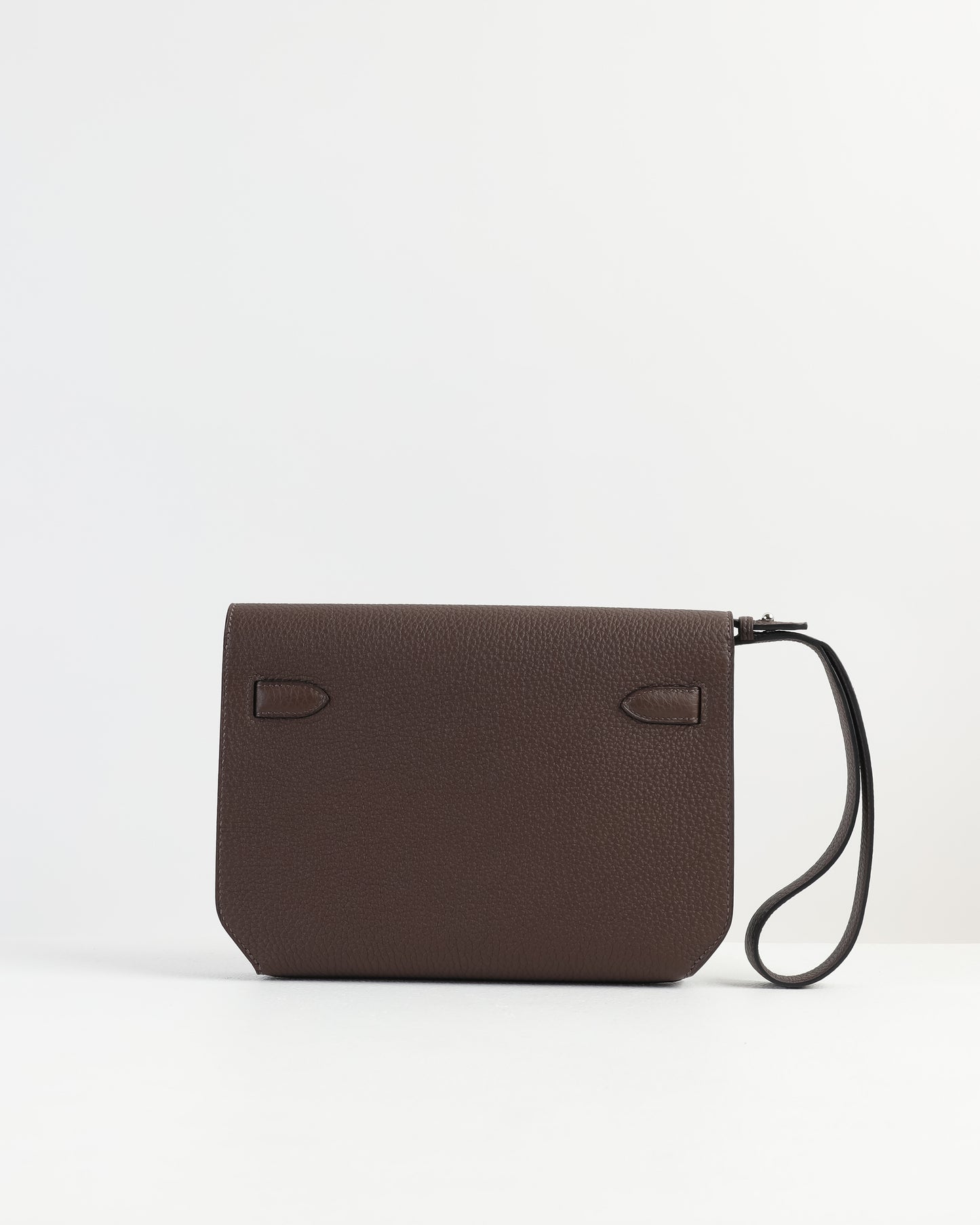 Kelly Depeches Pouch Chocolate in Evergrain Leather with Palladium Hardware