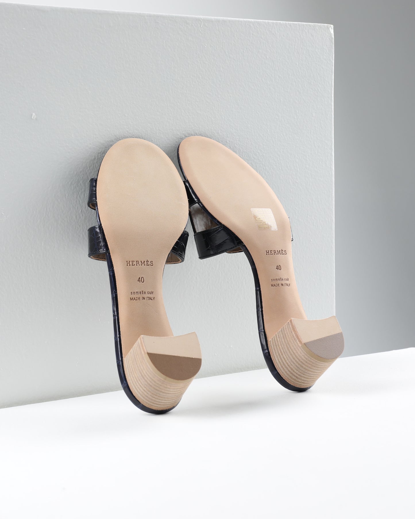 Oasis Sandal Dark Blue Crocodile Leather