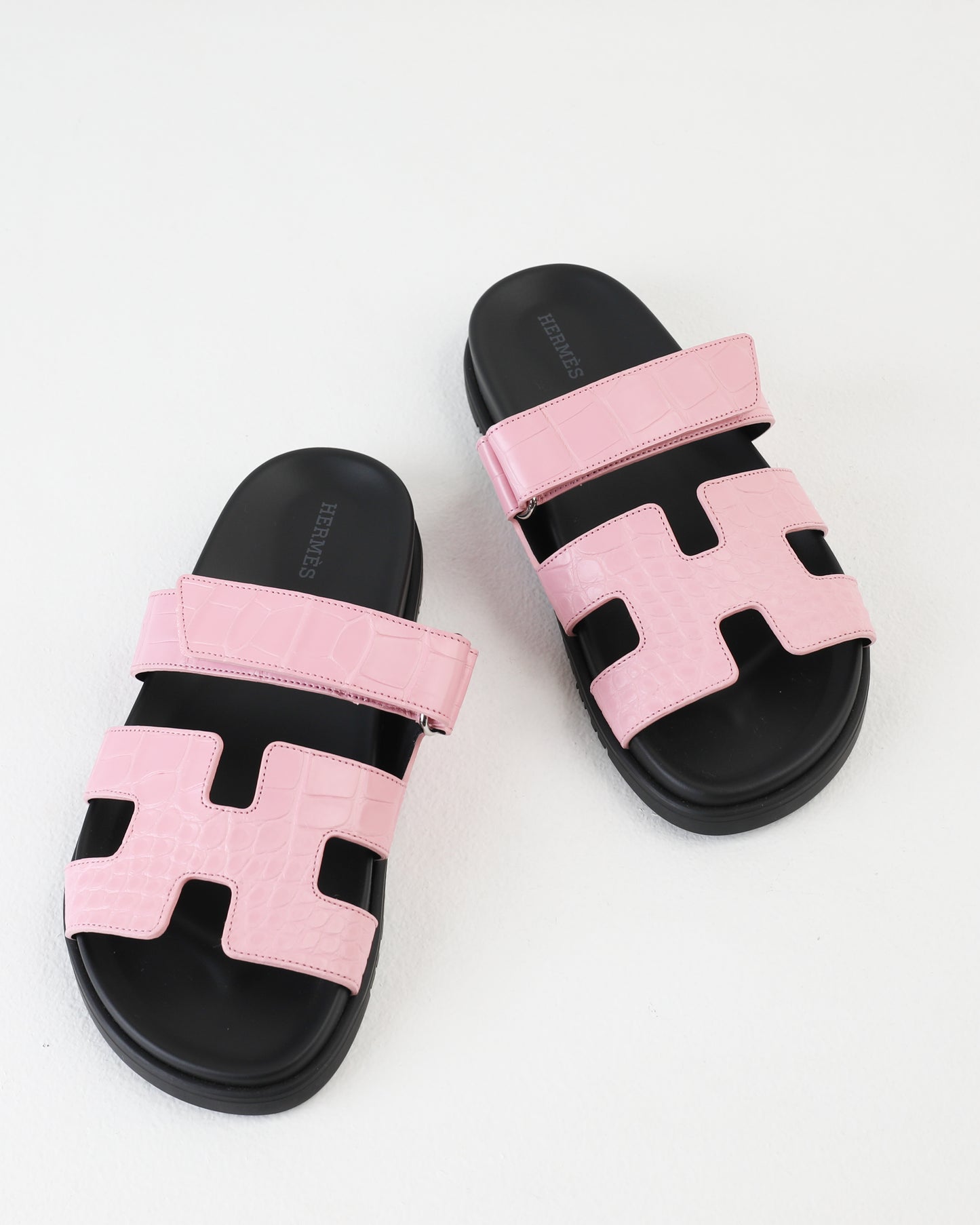 Chypre Sandal Bubble Gum Pink Crocodile Leather